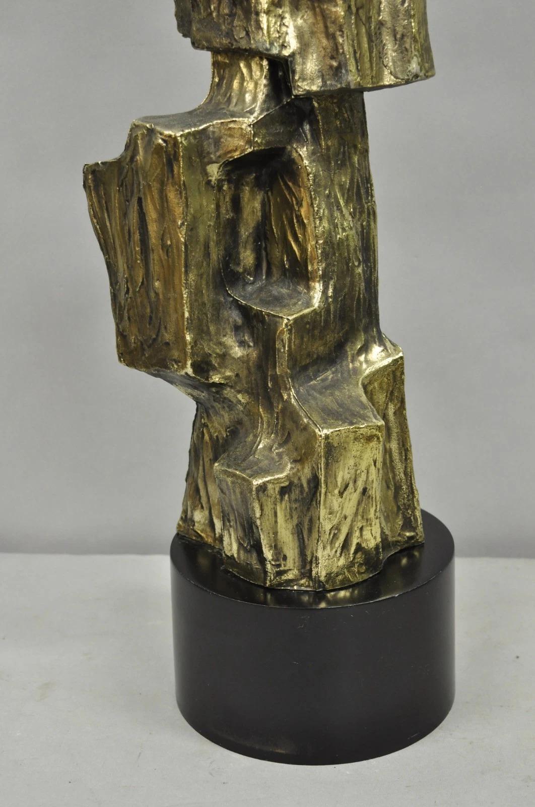 Vintage Richard Barr for Laurel Brutalist Mid Century Modern Metal Table Lamp In Good Condition For Sale In Philadelphia, PA