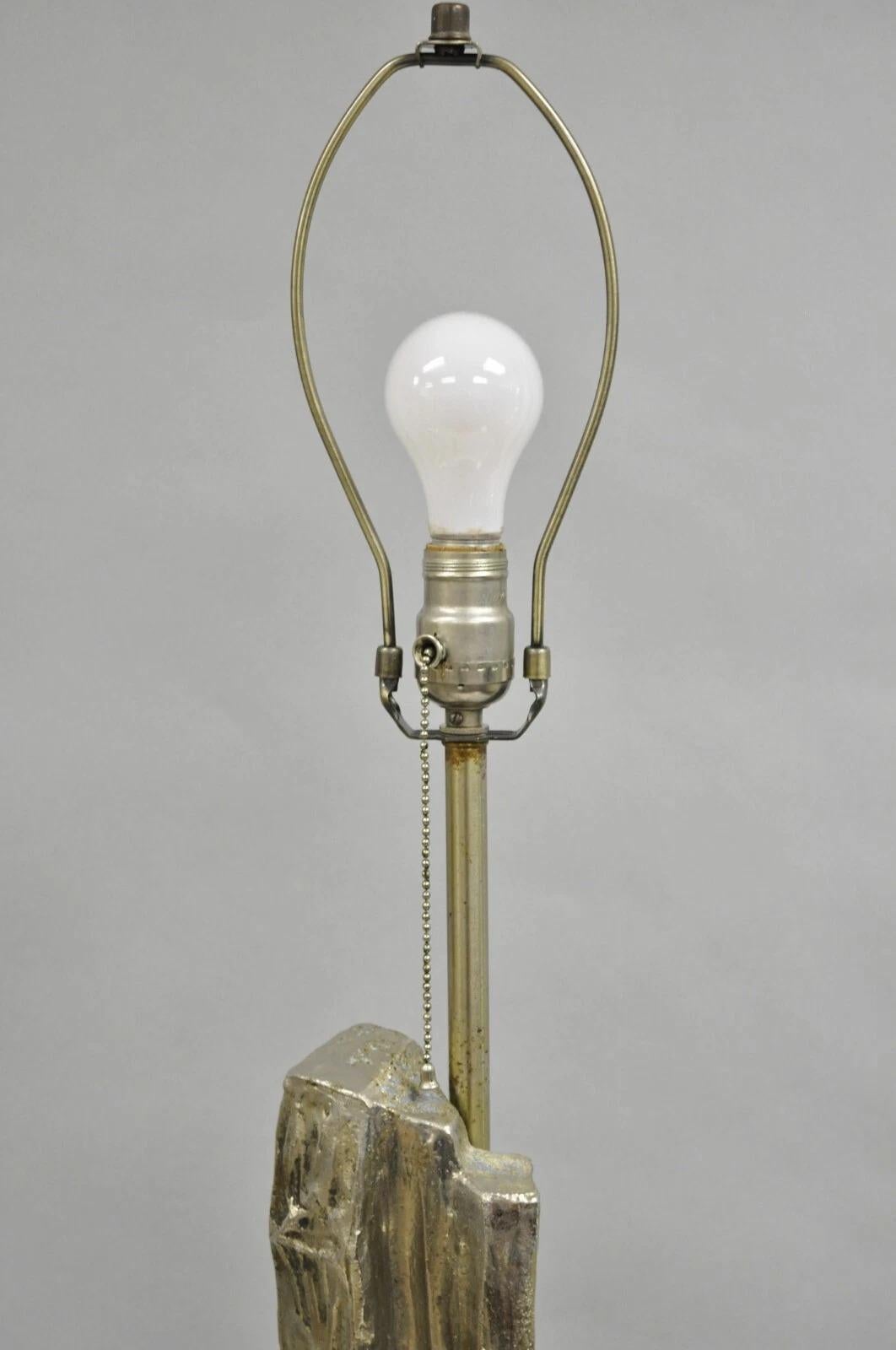 Vintage Richard Barr for Laurel Brutalist Mid Century Modern Metal Table Lamp For Sale 1