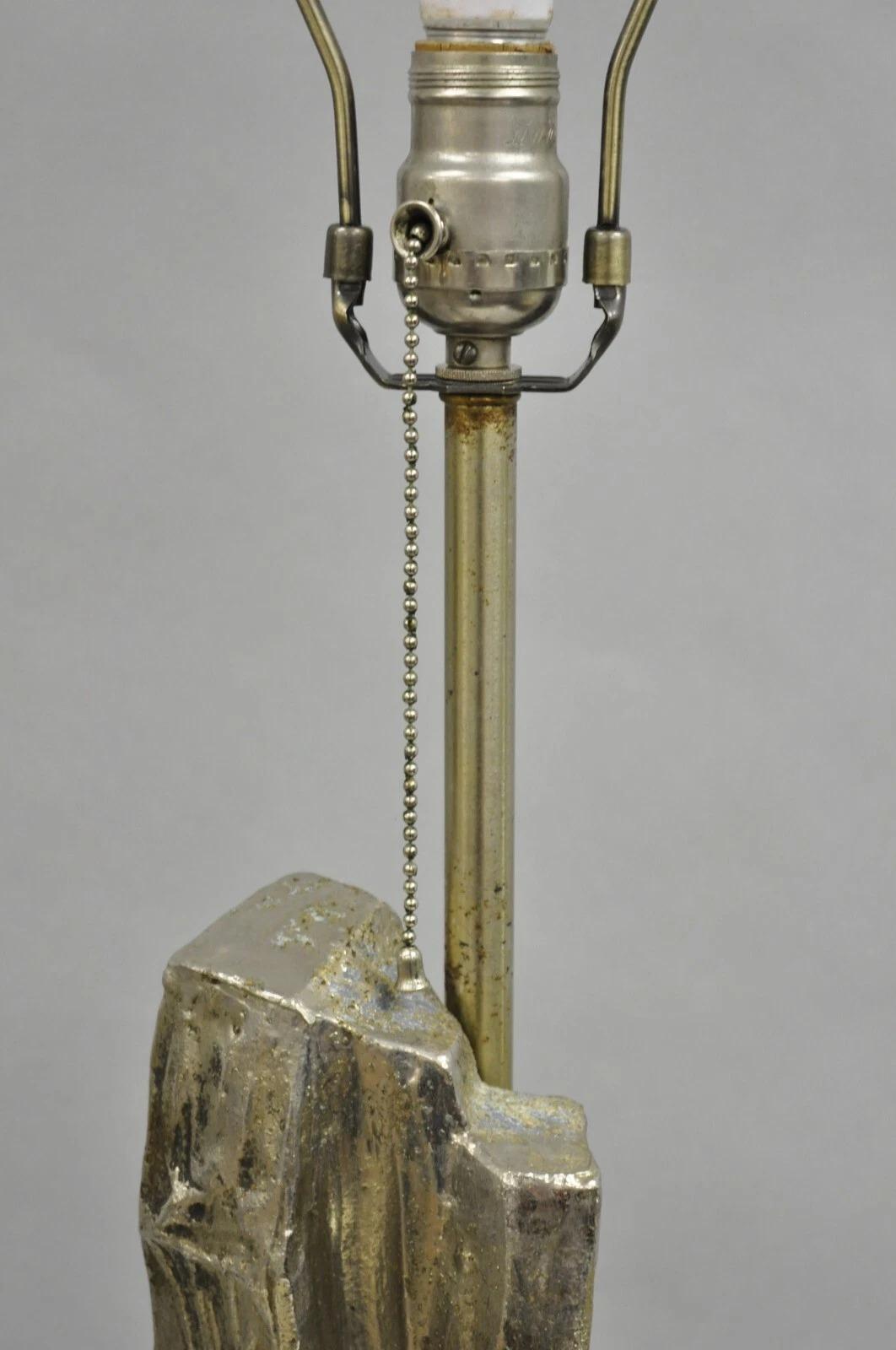 Vintage Richard Barr for Laurel Brutalist Mid Century Modern Metal Table Lamp For Sale 2