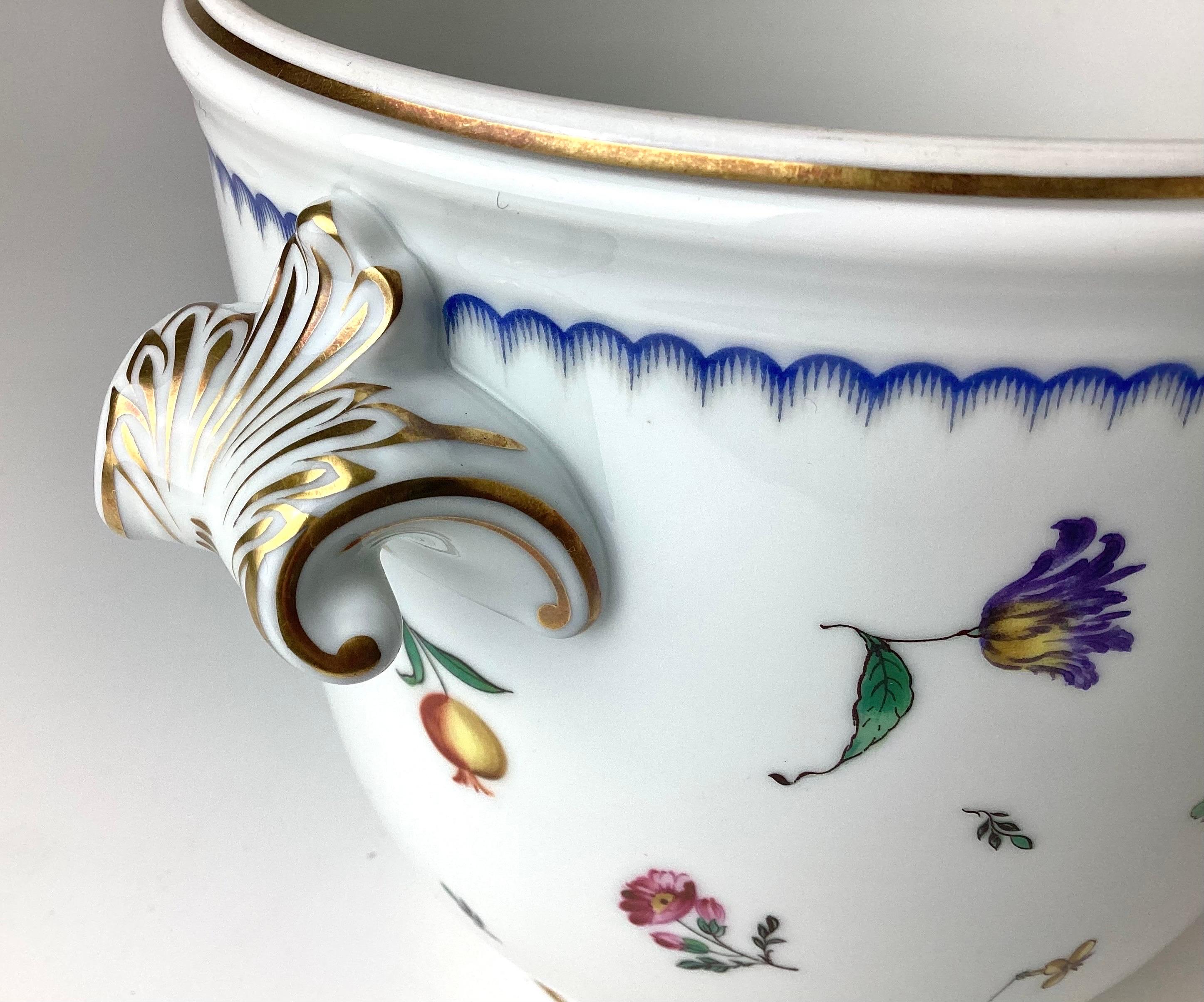 Italian Vintage Richard Ginori Porcelain Cachepot with Hand Painted Botanicals