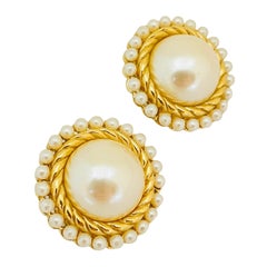 Vintage RICHELIEU gold faux pearl clip on designer earrings