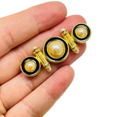 Vintage RICHELIEU gold pearl enamel designer brooch