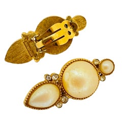 Vintage RICHELIEU gold rhinestone clip on 80’s earrings