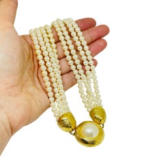 Collana firmata RICHELIEU d'epoca con perle finte in tonalità oro e con fili multipli