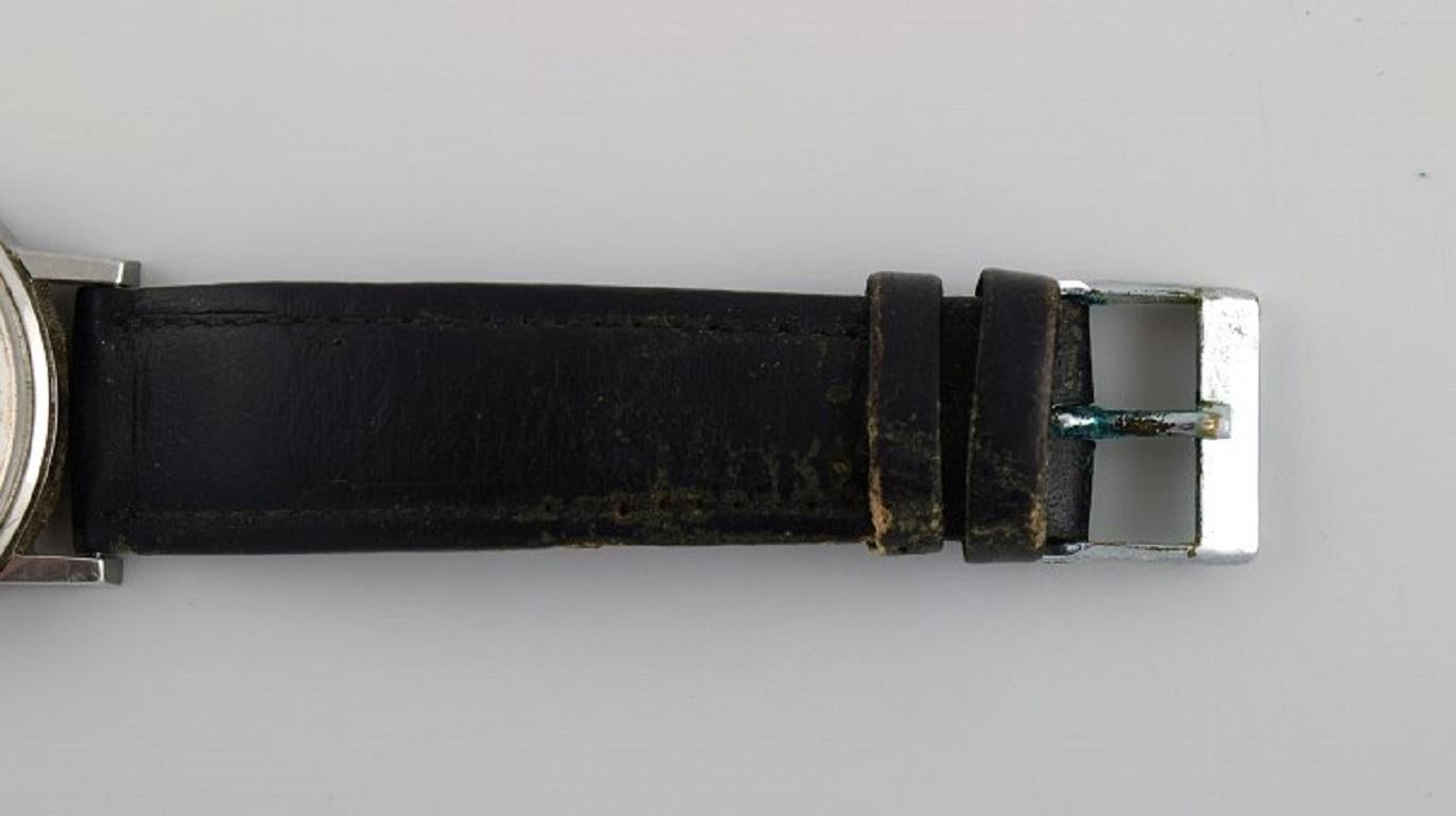 Moderne Montre-bracelet Ricoh vintage à 17 rubis, Japon, années 1960 / 1970 en vente