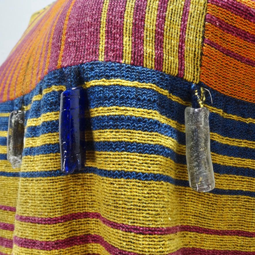 Marrone Vestito vintage con motivo a pietre di Rikma in vendita