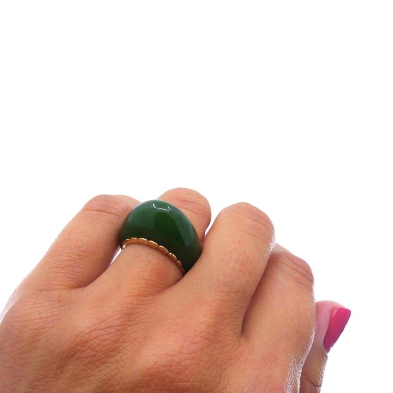 Taglio misto Anello Vintage By in oro 14k con cupola di giada in vendita