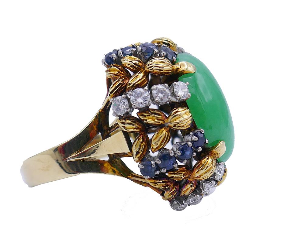 Vintage Ring 14k Gold Jade Diamond Sapphire Estate Jewelry In Good Condition In Beverly Hills, CA