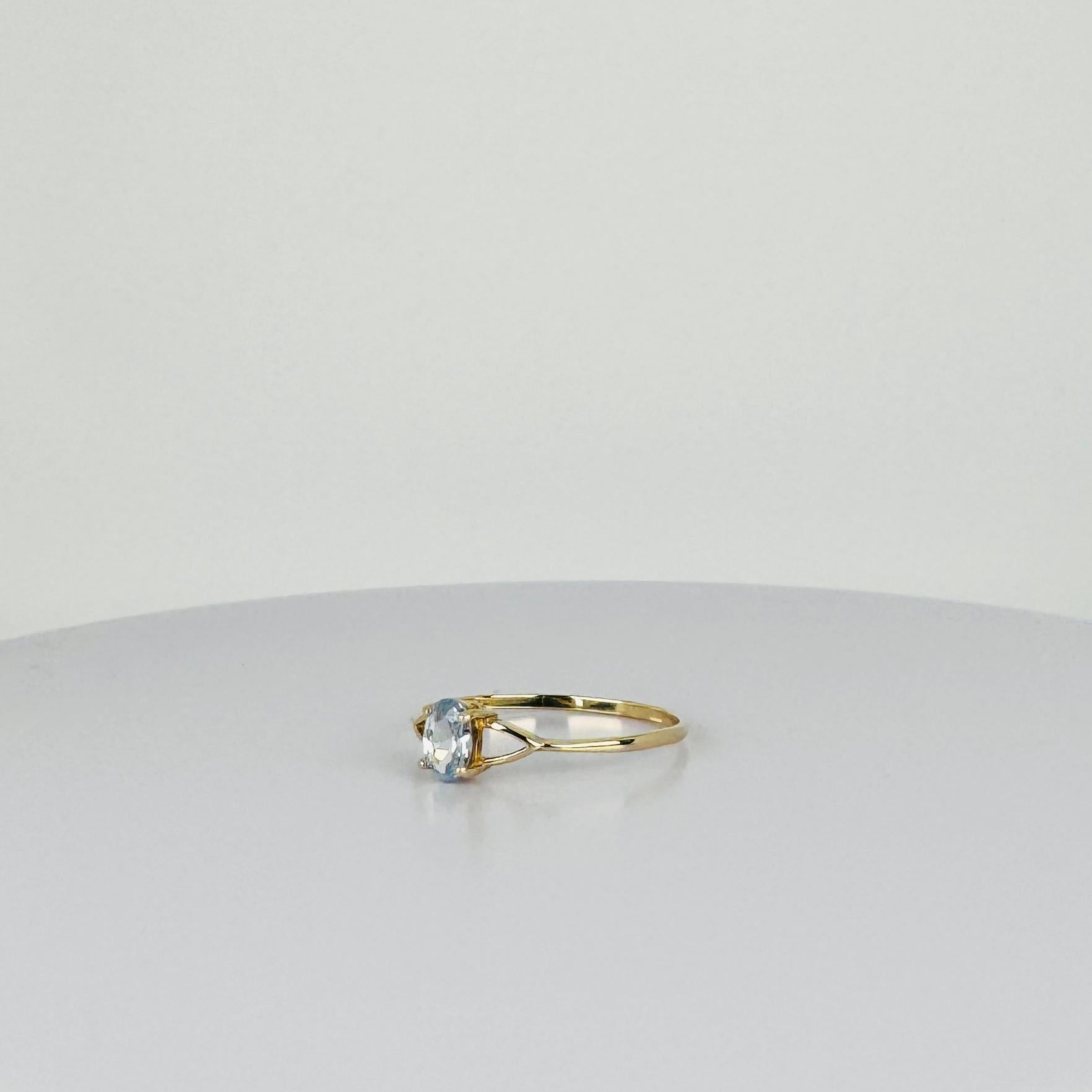 Anello in oro giallo 14k con acquamarina ovale da 0,75 carati In condizioni buone in vendita a Heemstede, NL