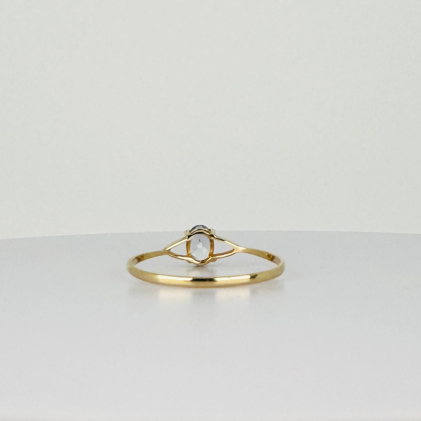 Anello in oro giallo 14k con acquamarina ovale da 0,75 carati in vendita 1