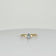 Solitaire Ring 14k Yellow Gold with Oval Aquamarine of 0.50 carat