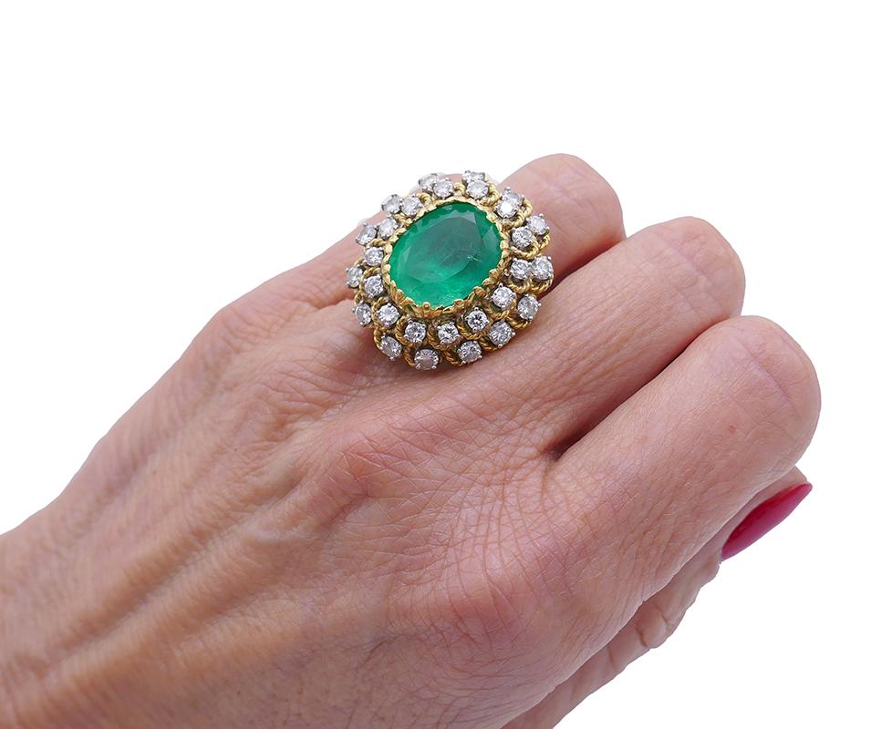 Vintage Ring 18k Gold Emerald Diamond Estate Jewelry For Sale 2