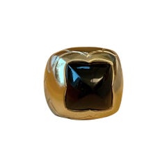 Vintage Ring by Bvlgari Onyx 18 Karat Yellow Gold Pyramide XL