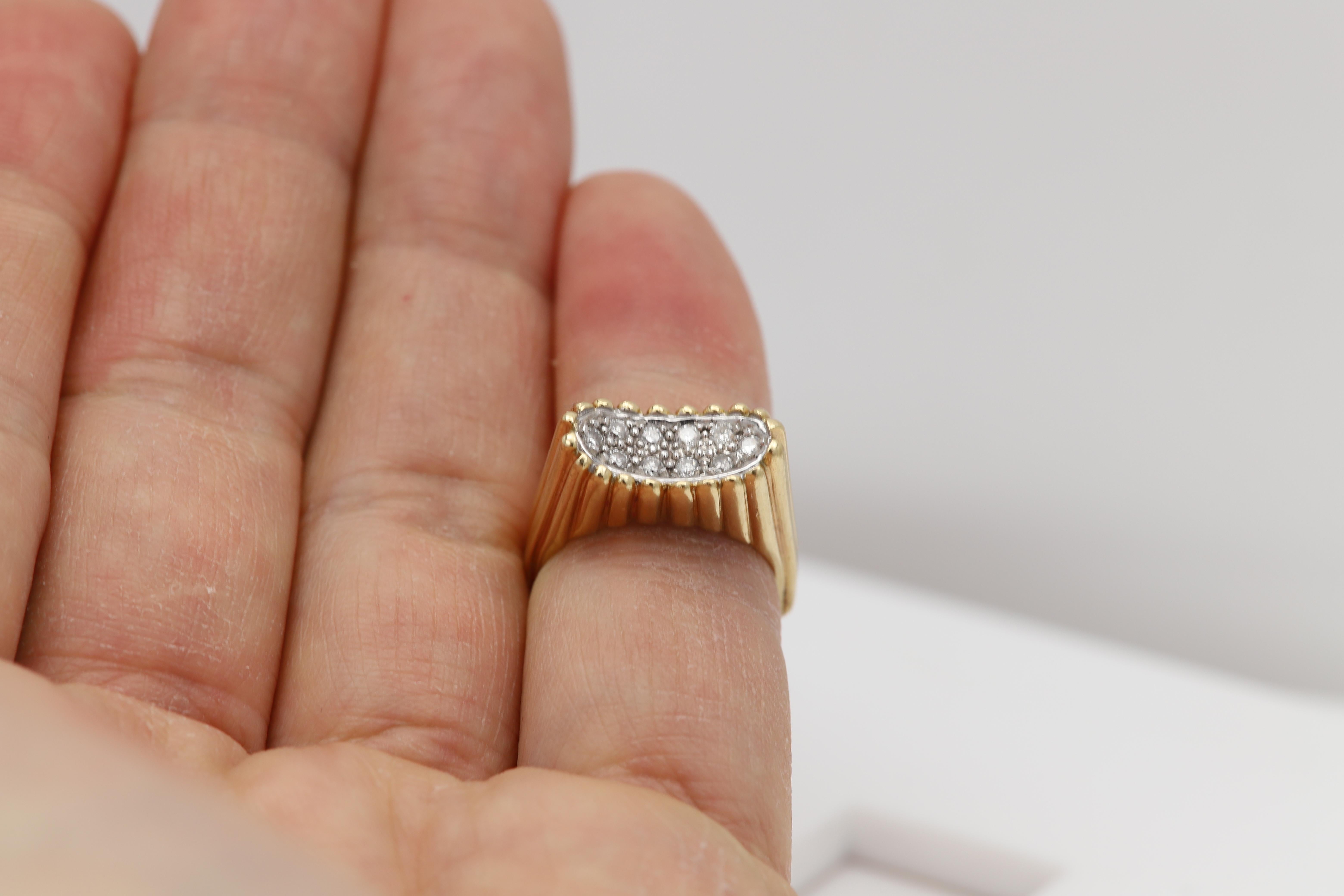 Anello Vintage Cluster Diamonds Nature Diamonds 14 Karat Gold in vendita 2