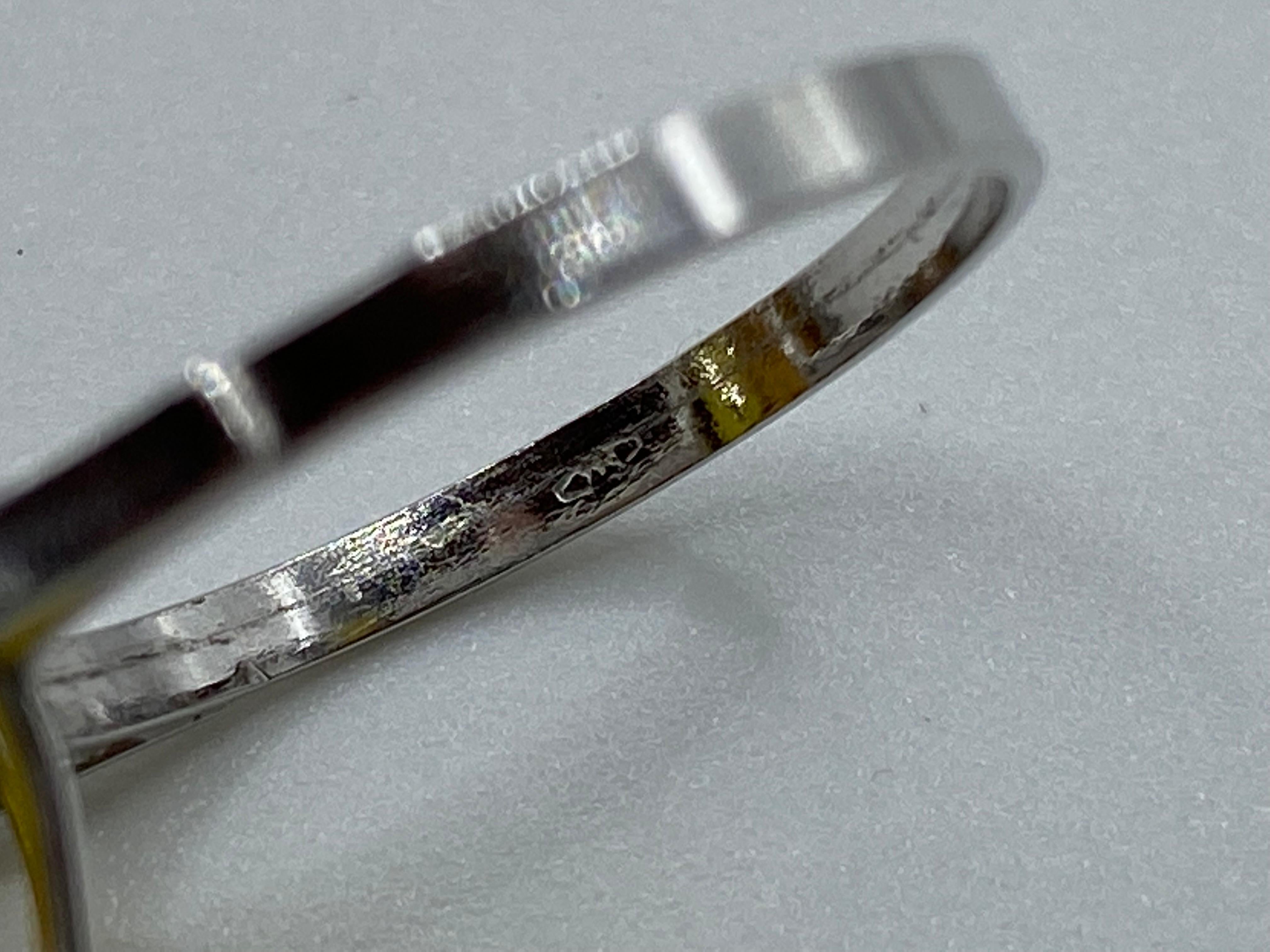 Oval Cut Vintage ring in 18 kt white gold and Yellow Topaz. For Sale