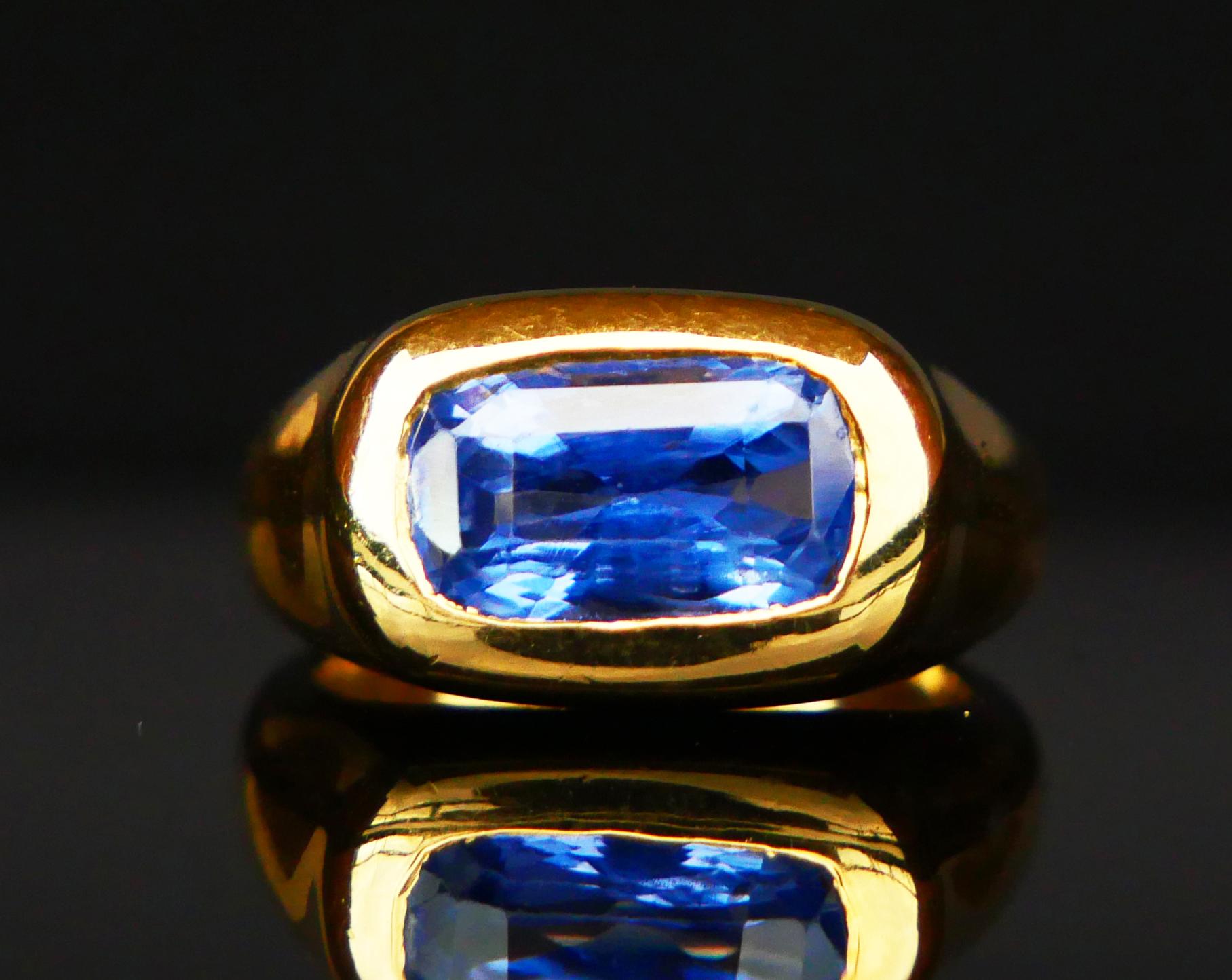 Vintage Ring natürlich 4ct.Blue Cornflower Sapphire massiv 18K Gold ØUS3.75/ 8.56gr (Carréeschliff) im Angebot
