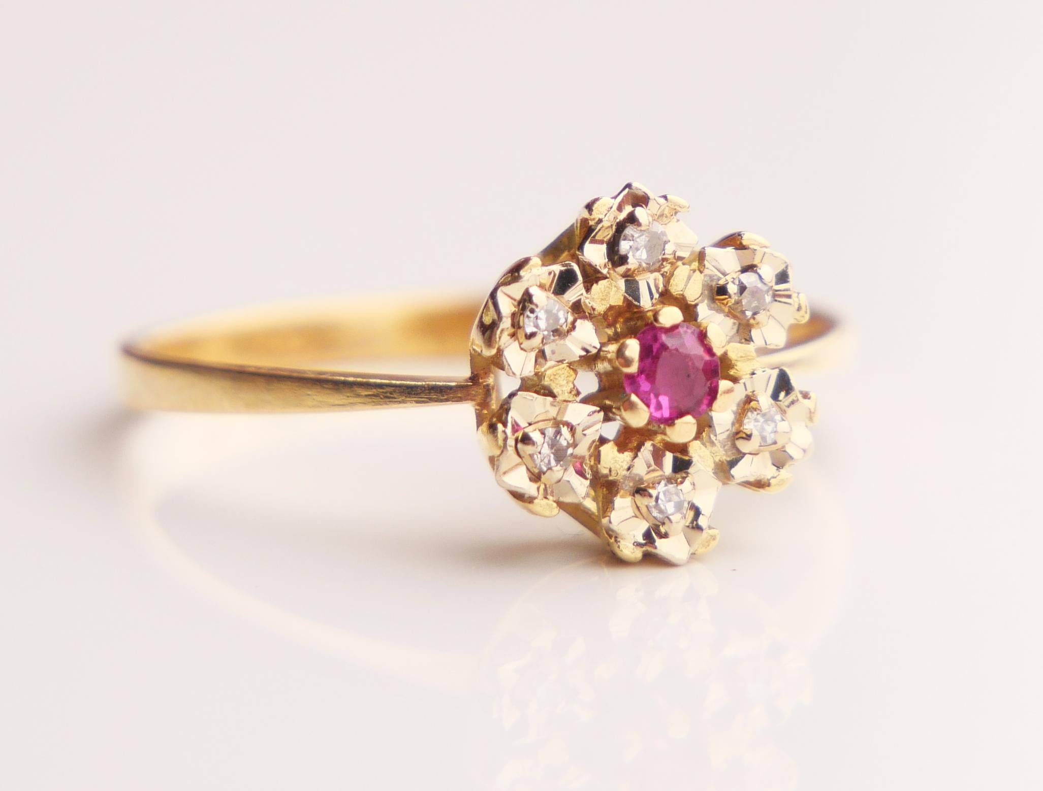 Vintage Ring Rubin Diamanten massiv 18K Gold Ring Ø 7.5US / 2.3 gr im Angebot 3