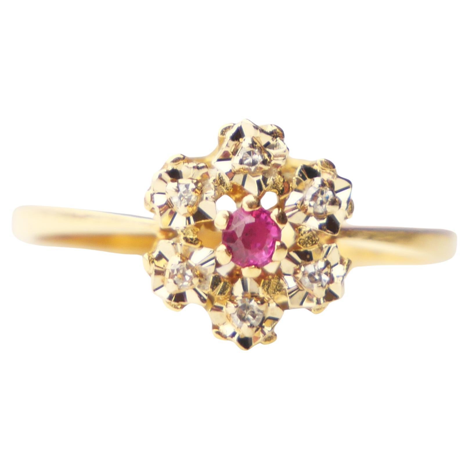 Vintage Ring Ruby Diamonds solid 18K Gold Ring Ø 7.5US / 2.3 gr For Sale