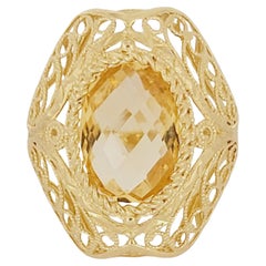 Vintage Ring with Citrine Gemstone in 18K Yellow Gold