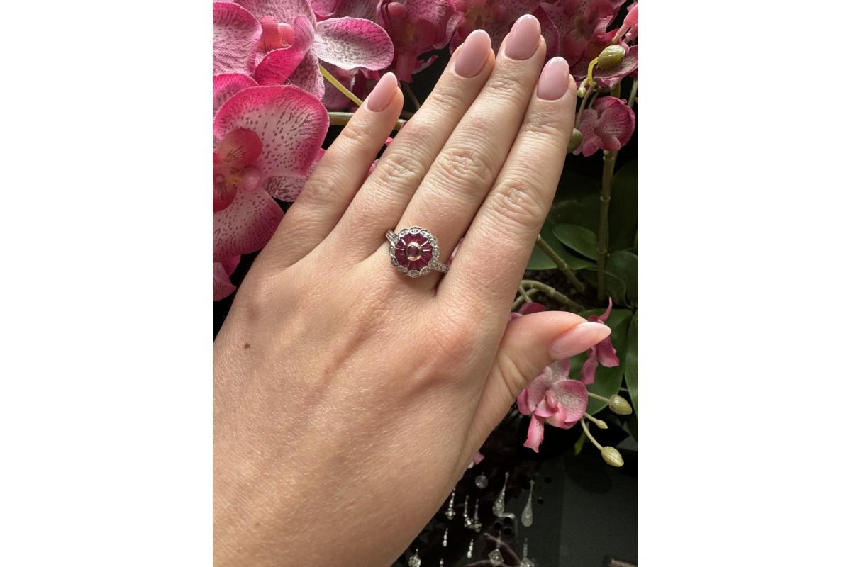 Vintage-Ring mit Rubinen und Diamanten. für Damen oder Herren im Angebot