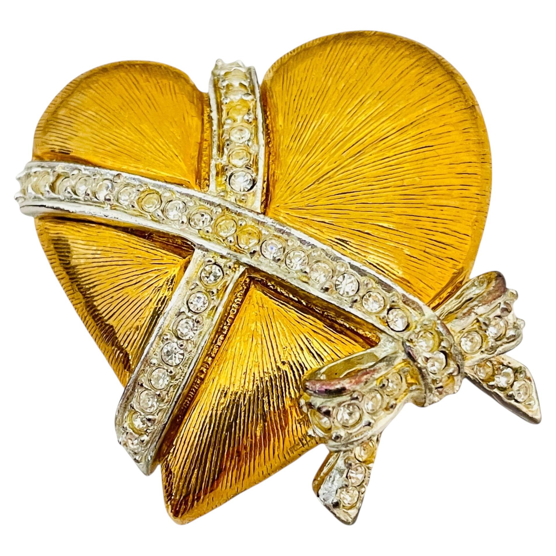Vintage RJ GRAZIANO broche de pasarela de diseño con corazón de strass dorado