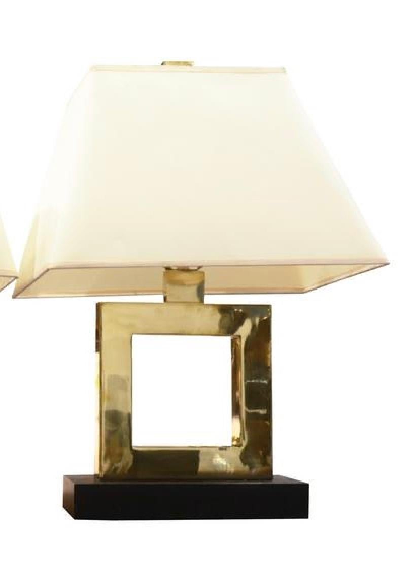Vintage Robert Abbey Paire de lampes de table en laiton Fin du 20ème siècle. Abat-jour non inclus

Age:1950 - Aujourd'hui

Dimensions :  21 