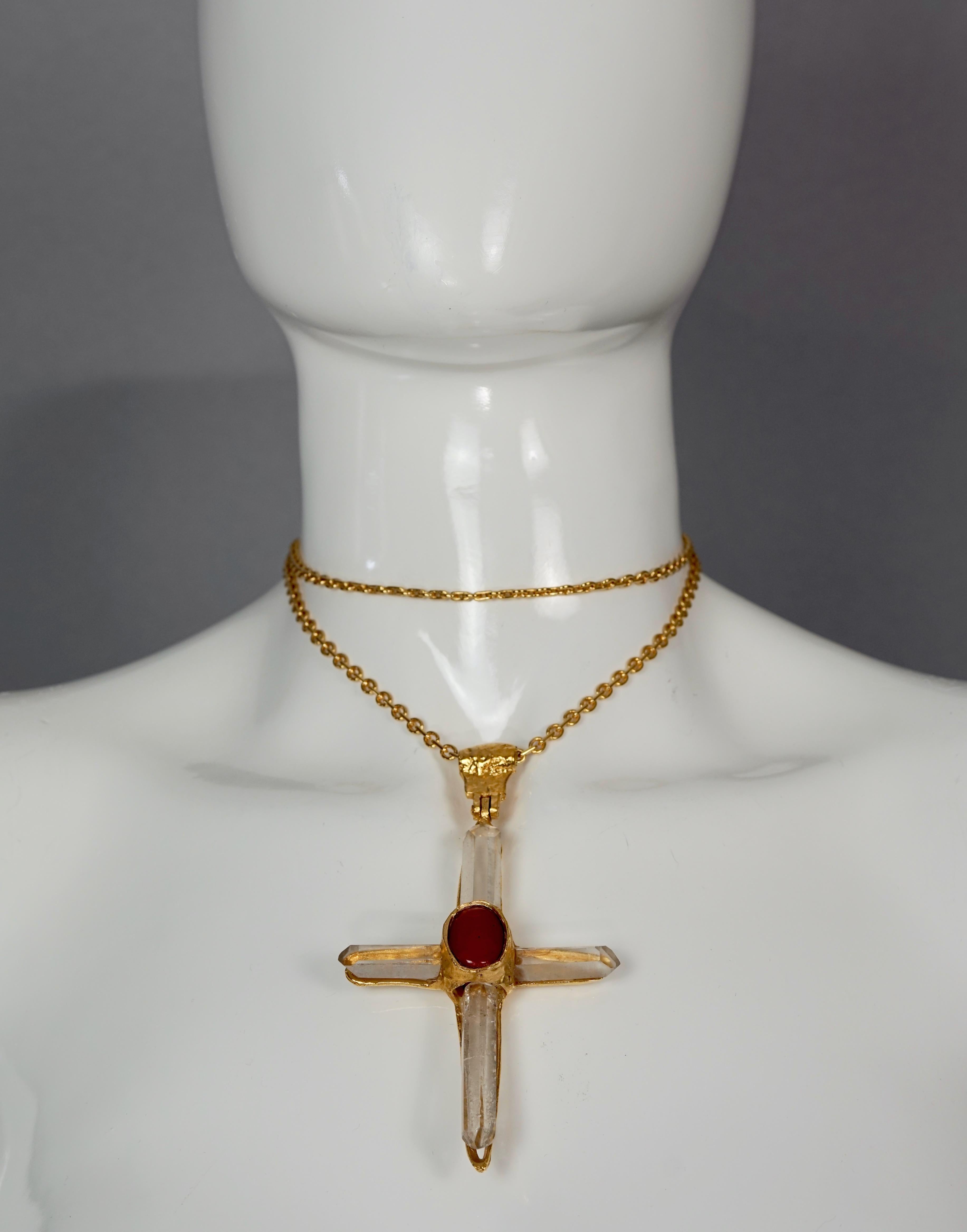 Vintage ROBERT GOOSSENS PARIS Quartz Rock Crystal Cross Pendant Necklace In Excellent Condition In Kingersheim, Alsace