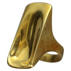 Vintage Robert Lee Morris 18 Karat Yellow Gold Tablet Ring, circa 1980