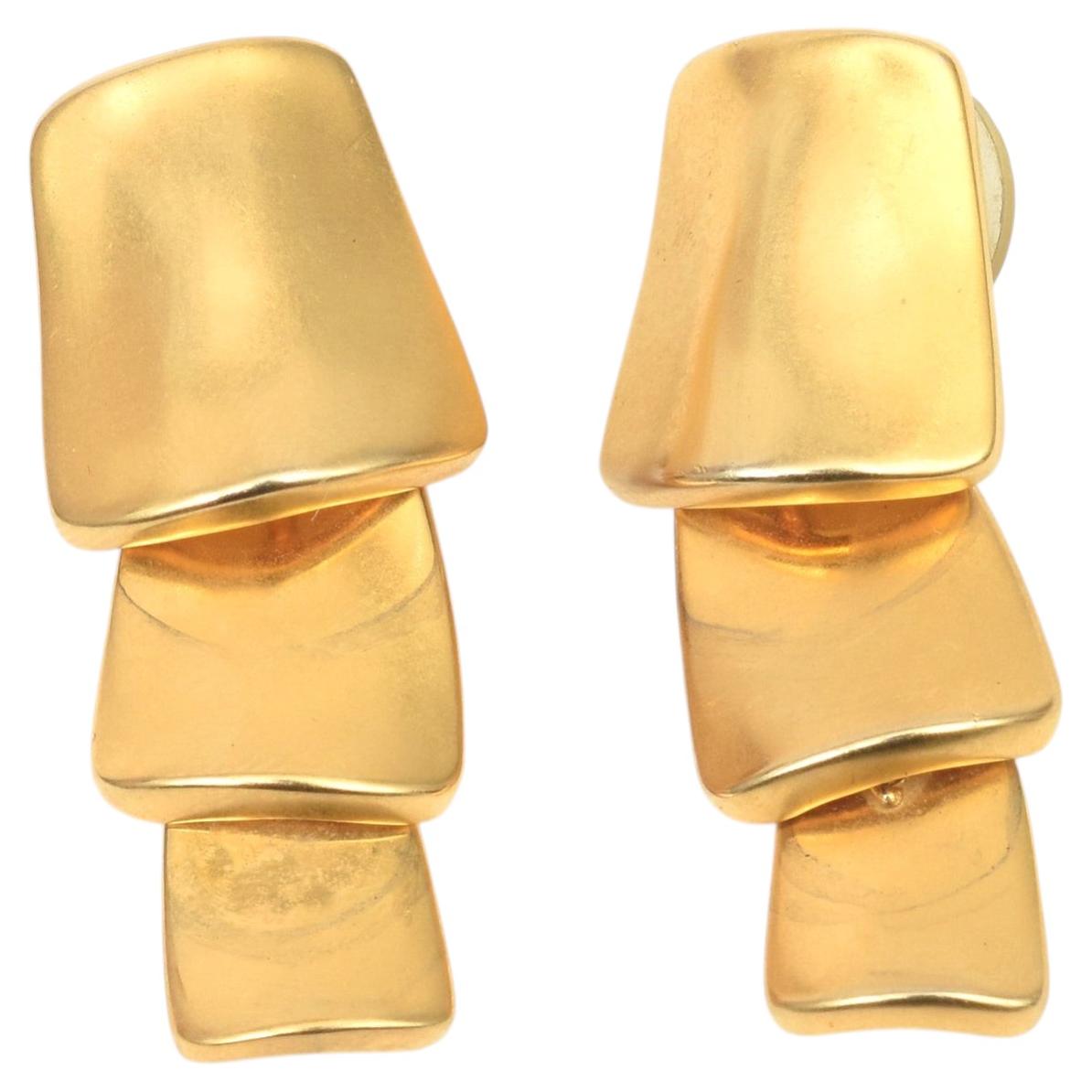 Orecchini pendenti vintage Robert Lee Morris, placcati in oro, dal design scultoreo