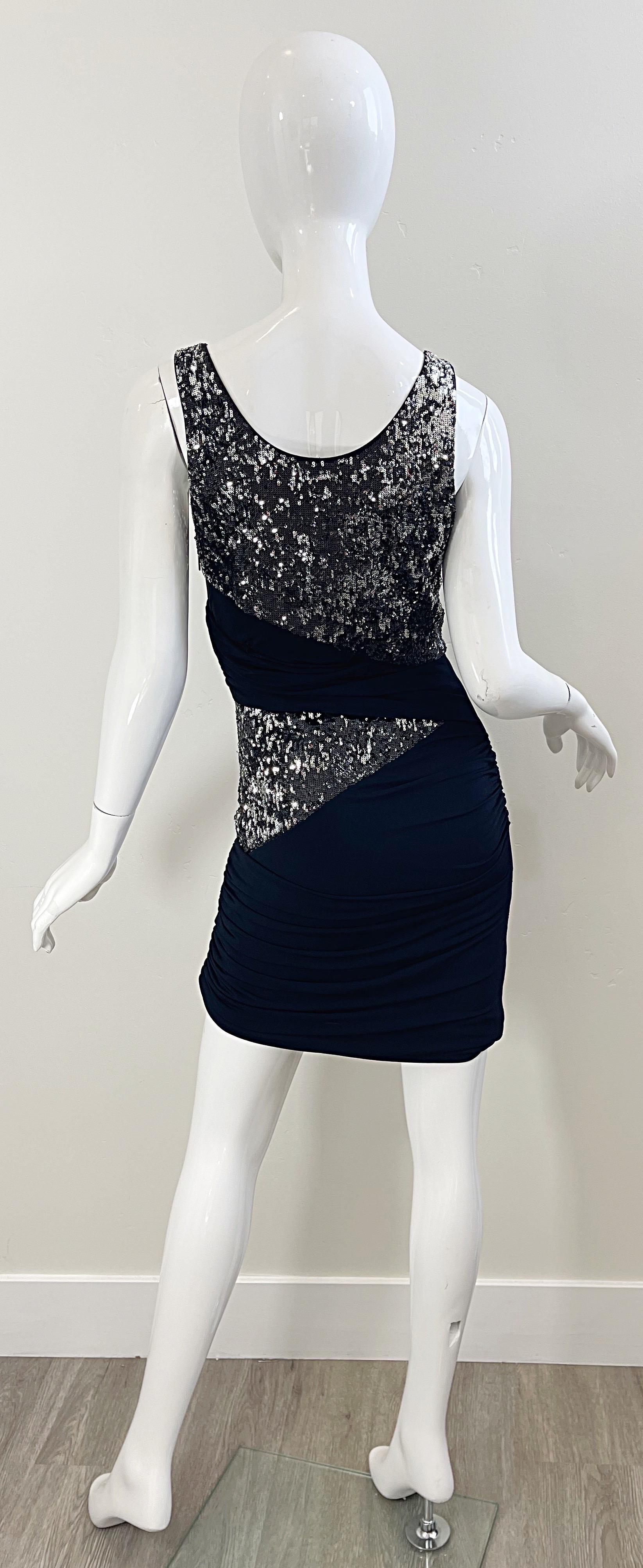 Vintage Roberto Cavalli Black + Silver Sequin Size 42 / 6 - 8 Y2K Mini Dress en vente 6