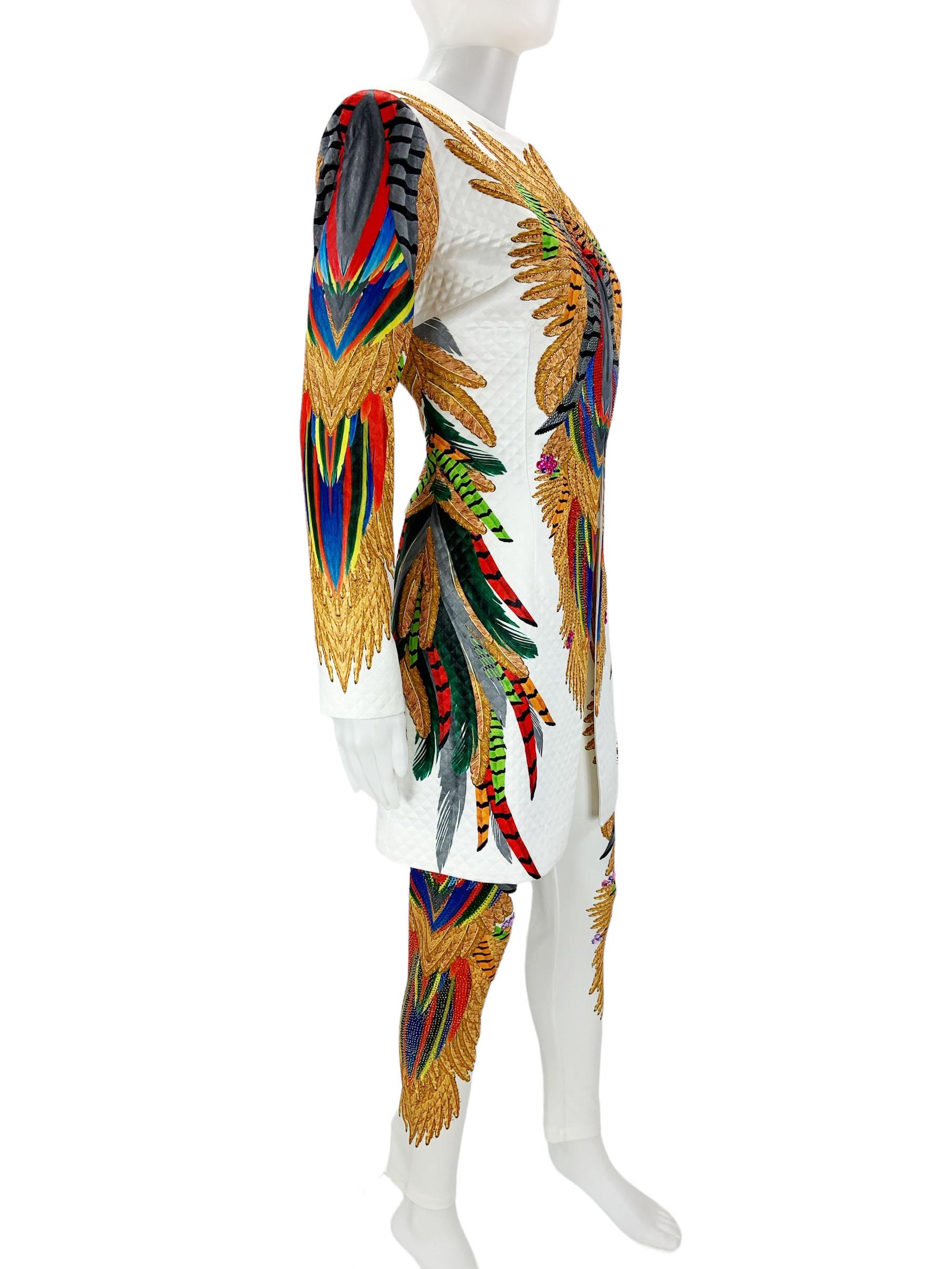 Costume pantalon vintage Roberto Cavalli matelassé orné de plumes et de cristaux  40 Neuf - En vente à Montgomery, TX