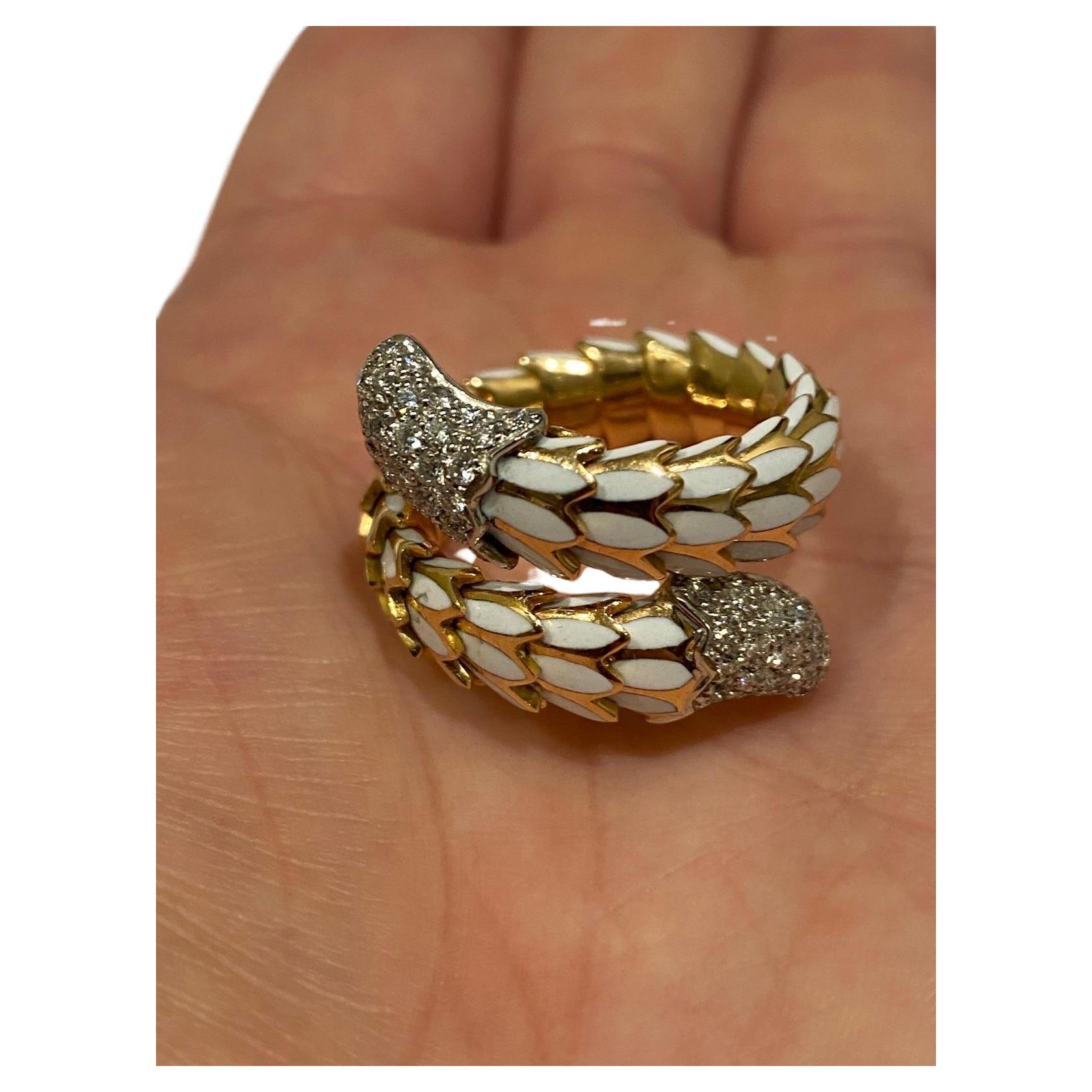 Vintage Roberto Coin 18K Rose Gold, White Enamel, And Diamond 'Cobra' Ring In Excellent Condition For Sale In Kenley surrey, GB