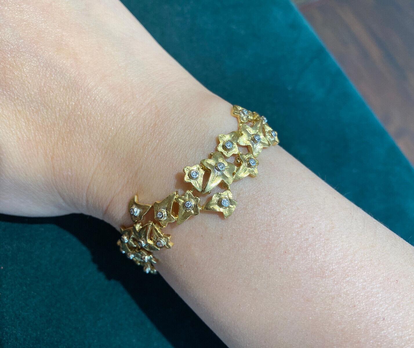 Roberto Coin Bracelet vintage feuille de diamants en or jaune 18 carats Pour femmes en vente