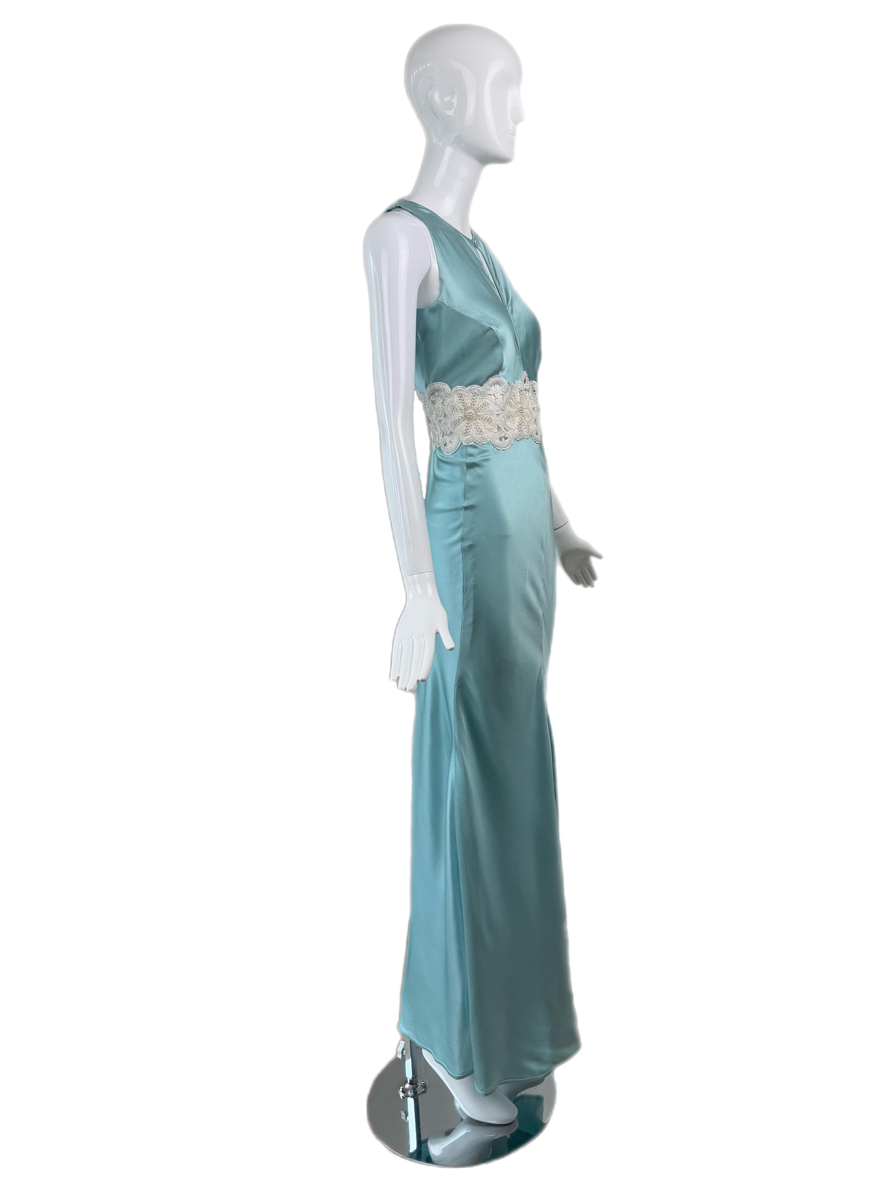 Vintage Robin's Egg Blue Silk Dress w. Robe longue avec perles au centre de la robe en vente 2