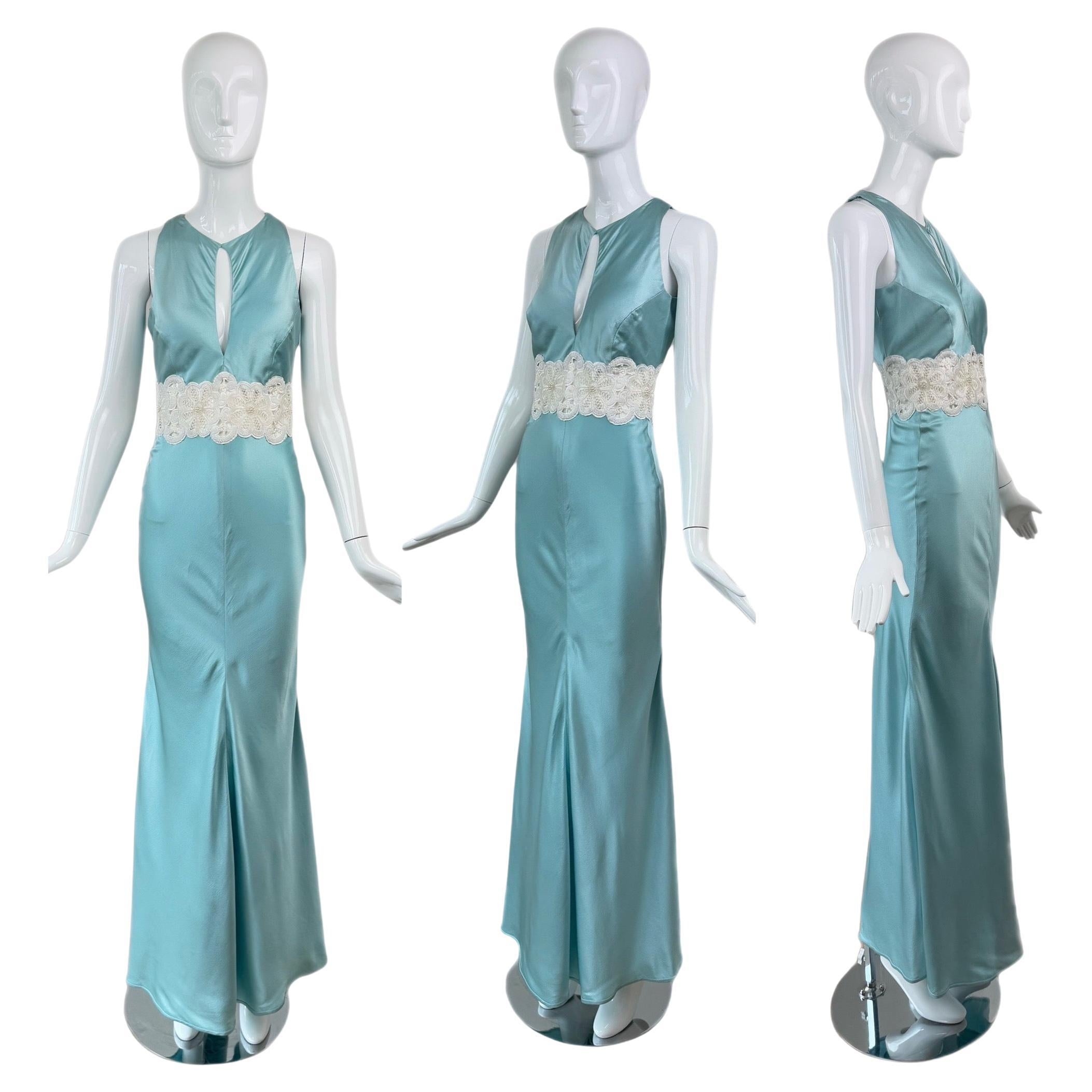 Vintage Robin's Egg Blue Silk Dress w. Robe longue avec perles au centre de la robe en vente