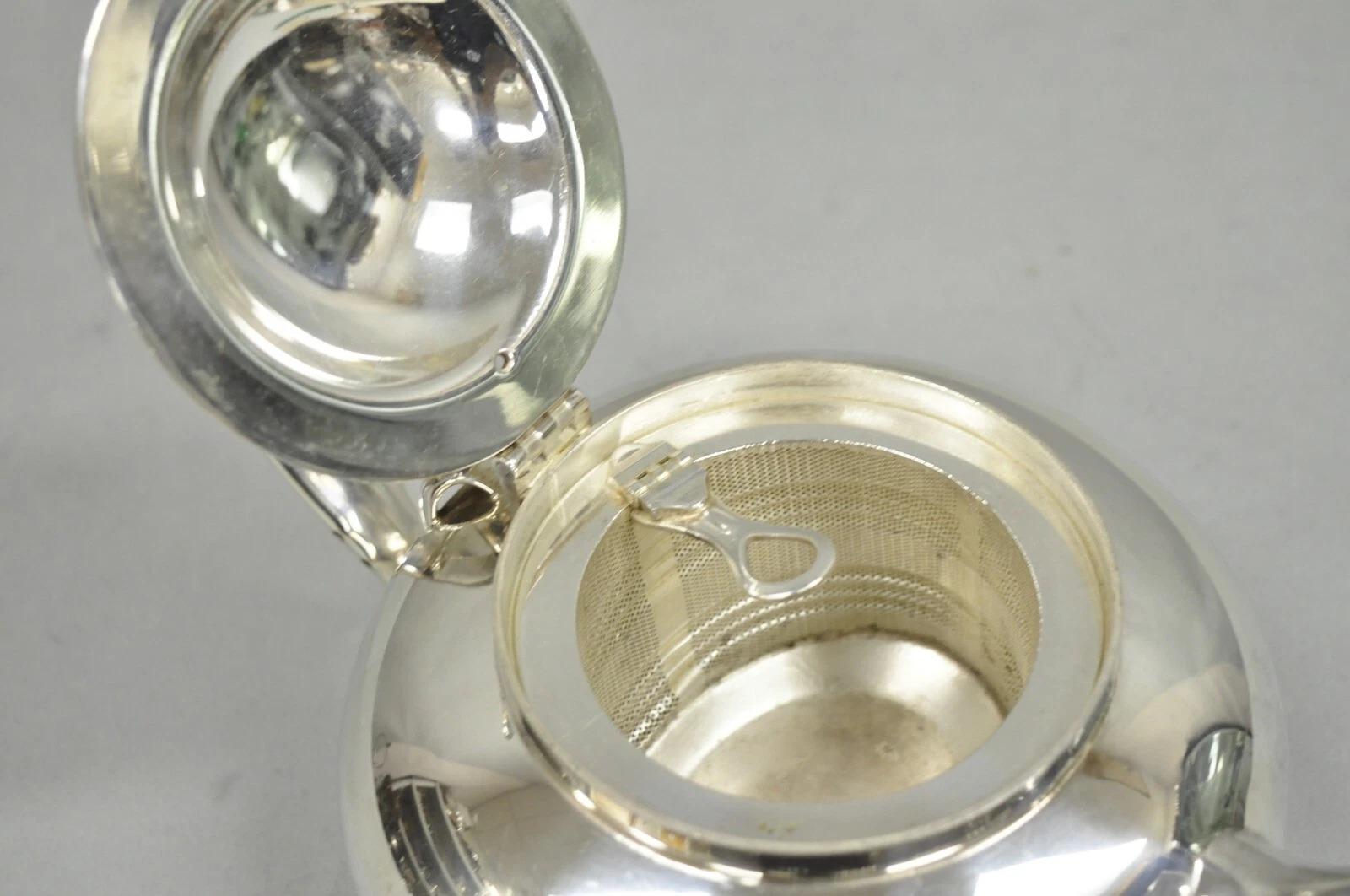 Vintage Robur Challenge EPNS 'Tetera perfecta' Tetera plateada siglo XX en venta