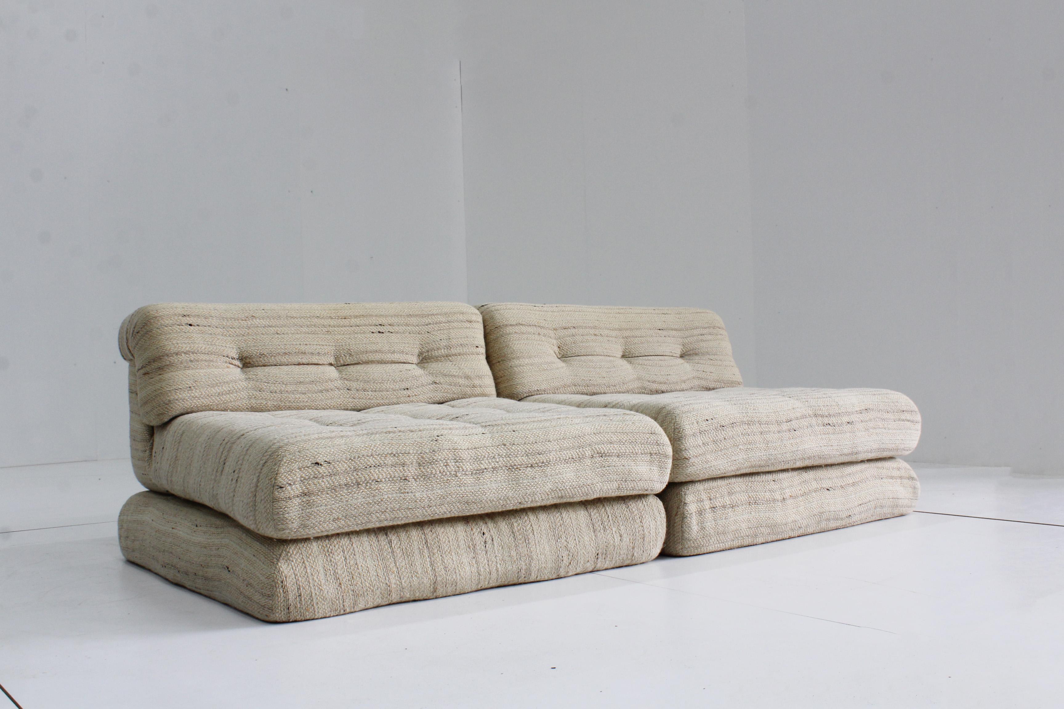 Vintage Roche Bobois Mah Jong sofa linen 6 pieces design by Hans Hopfer 8