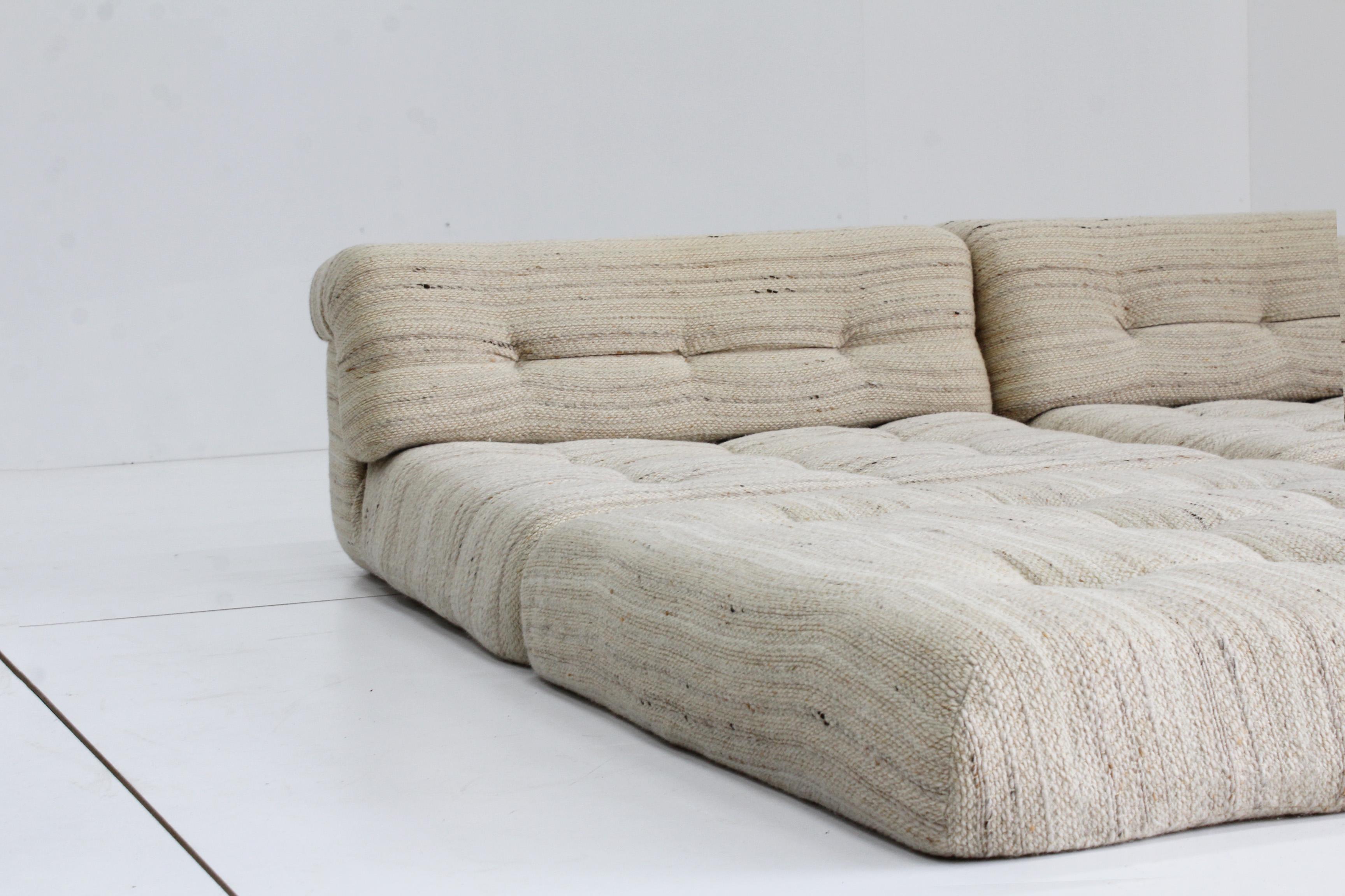 Mid-Century Modern Vintage Roche Bobois Mah Jong sofa linen 6 pieces design by Hans Hopfer