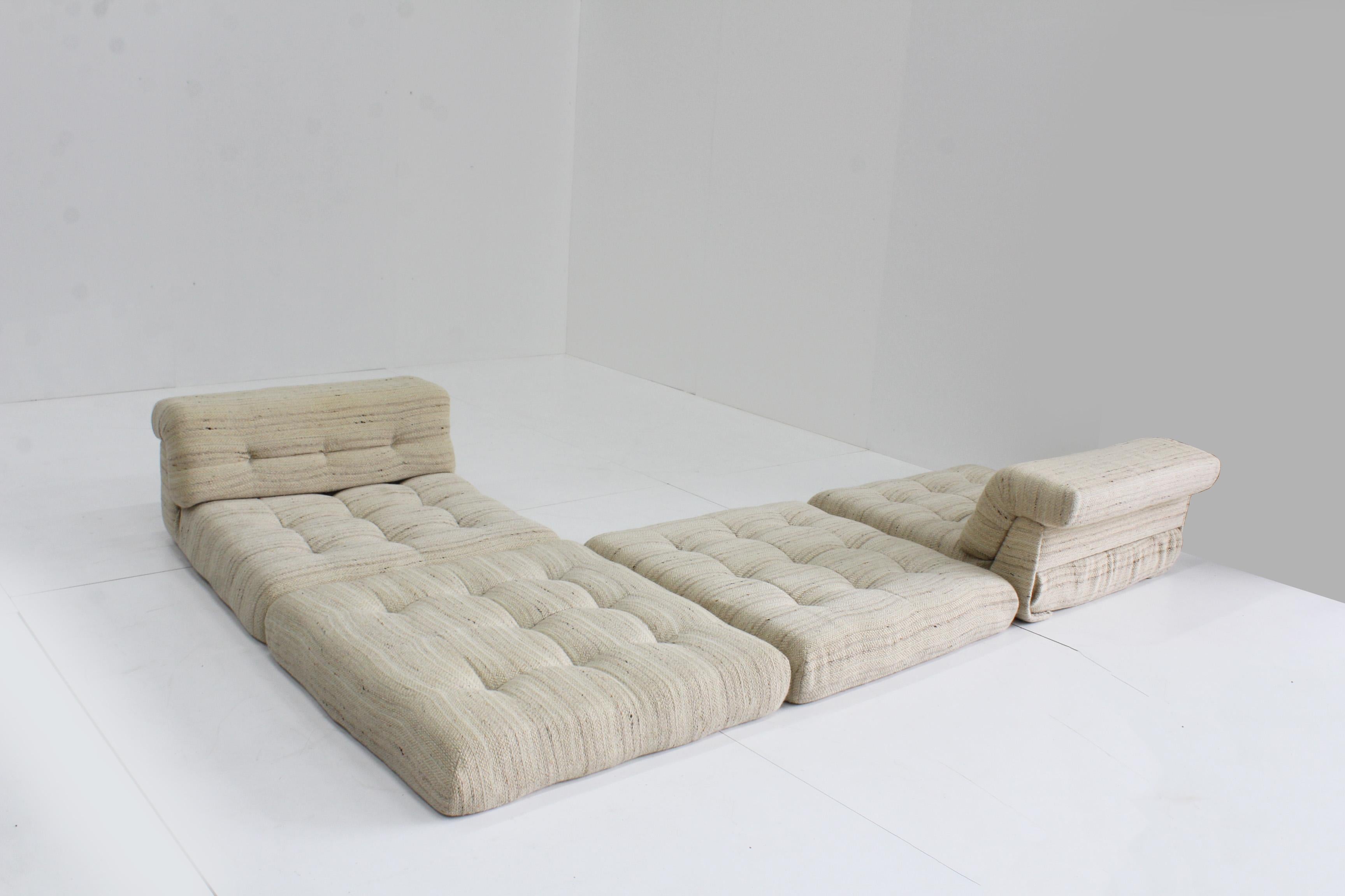 Late 20th Century Vintage Roche Bobois Mah Jong sofa linen 6 pieces design by Hans Hopfer