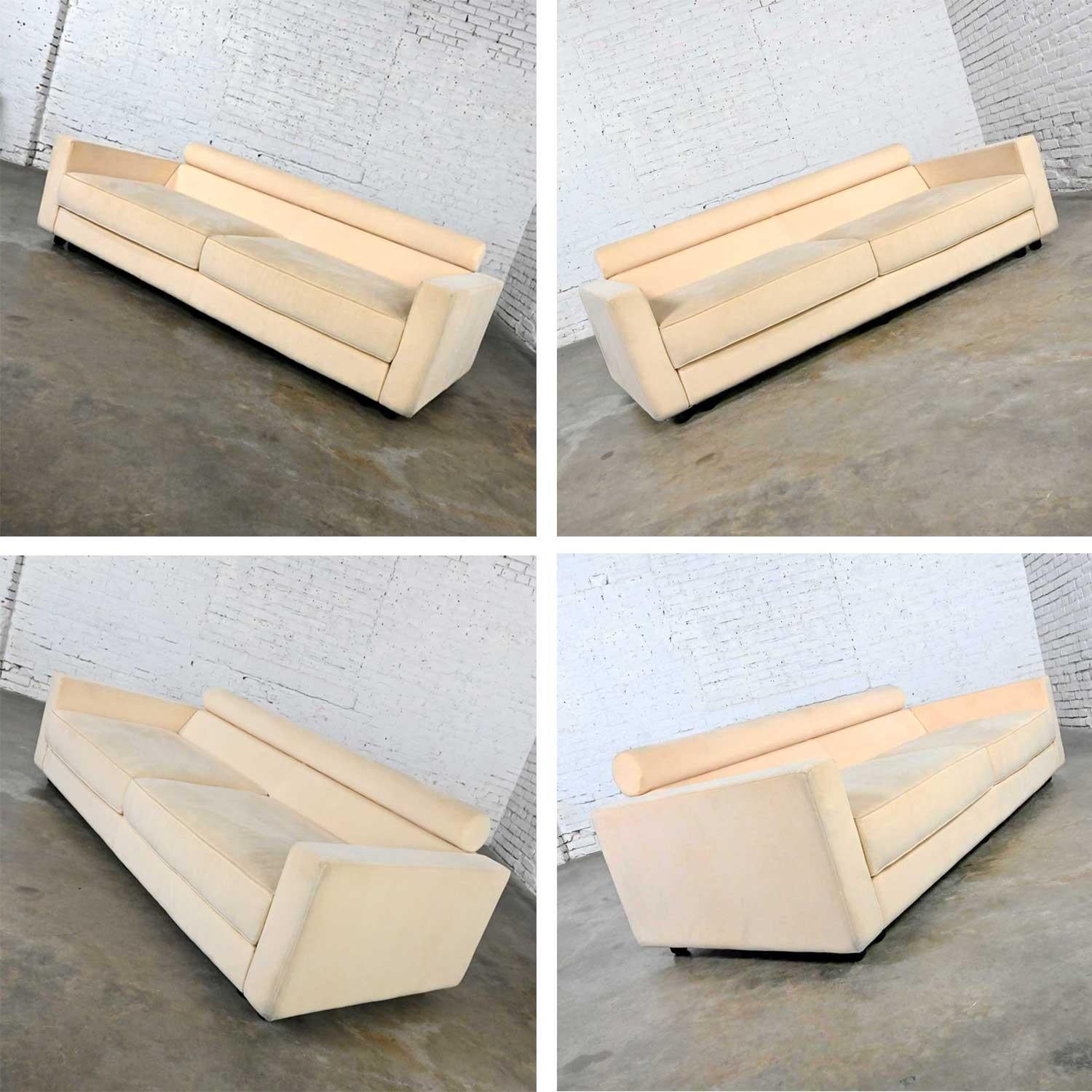 Vintage Roche Bobois Post-Modern Off-White Ultra Suede Sofa 7