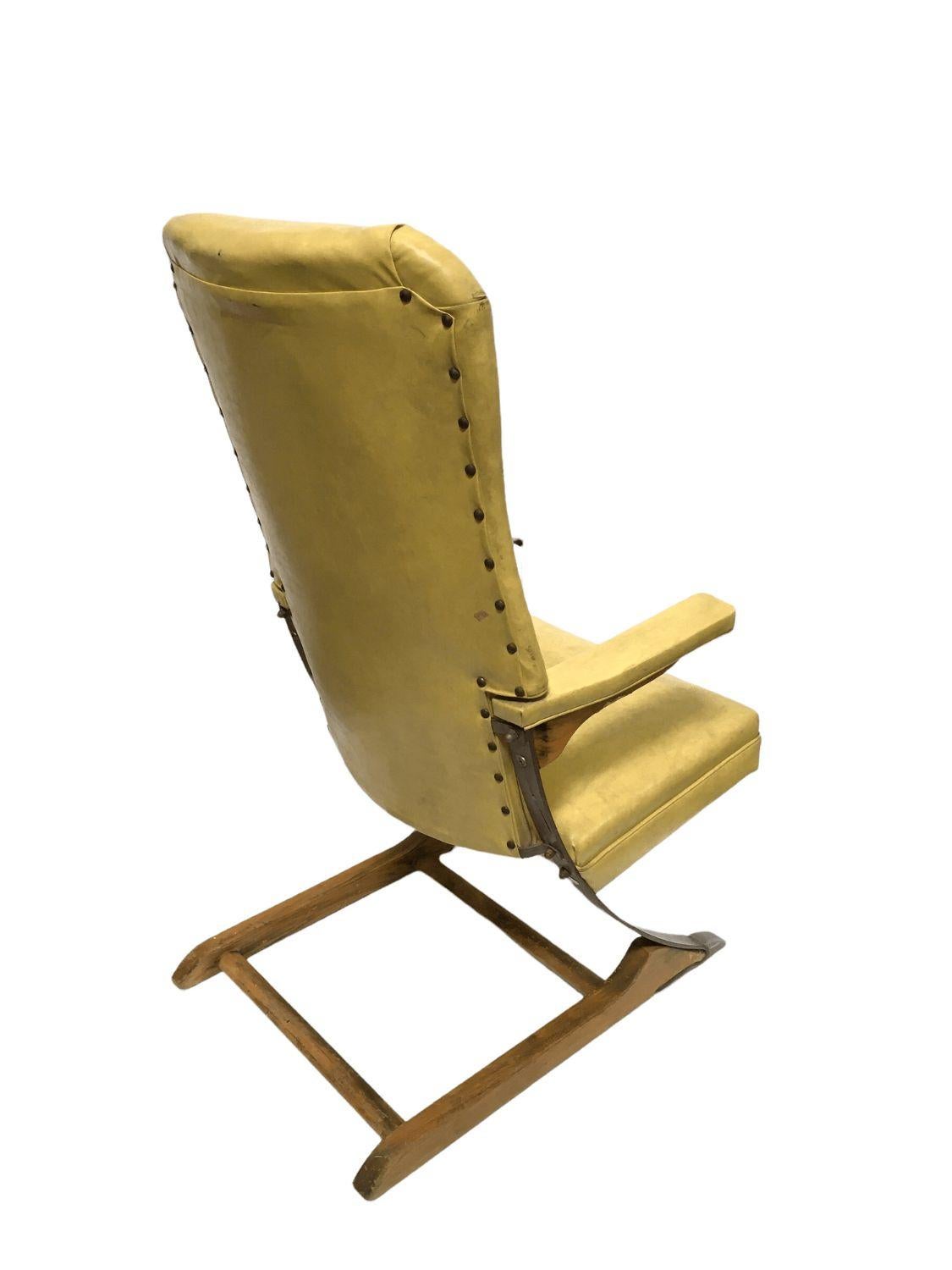 Vieille chaise Rock-a-Chair Cantilever Rocker Chair en vinyle doré de moisson en vente 3