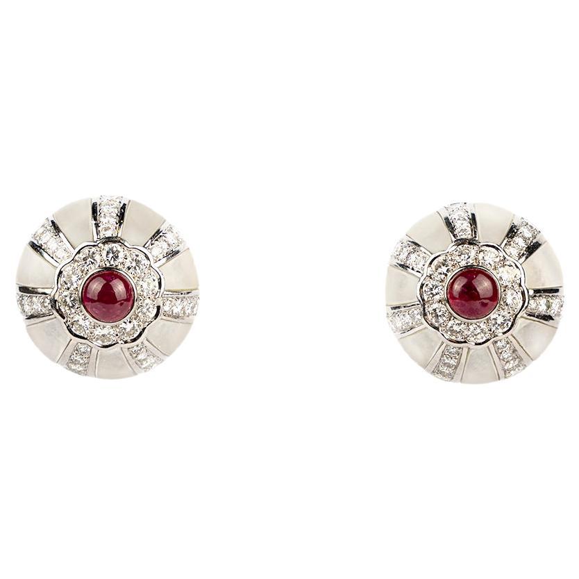 Boucles d'oreilles vintage en or blanc avec cristal de roche et rubis  en vente