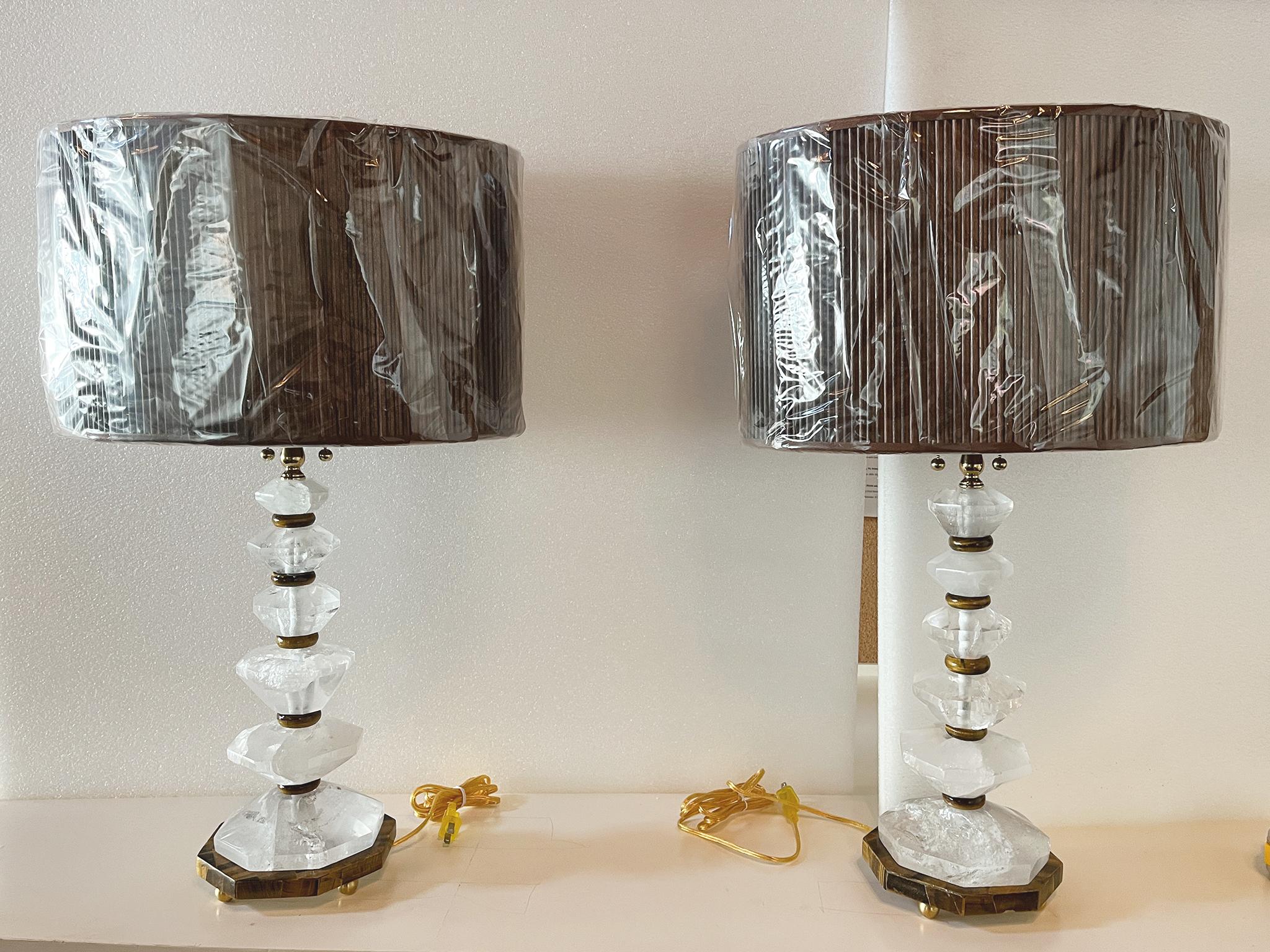 Paire de lampes de table en cristal de roche vintage Bon état - En vente à New York, NY