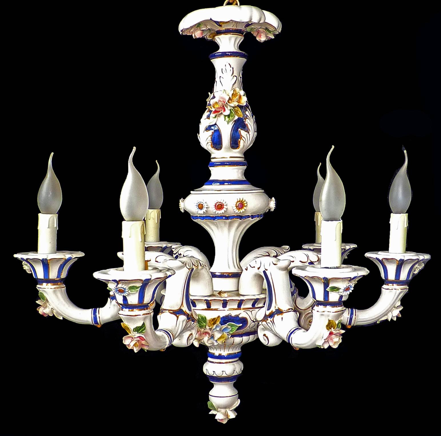 capodimonte chandelier flowers