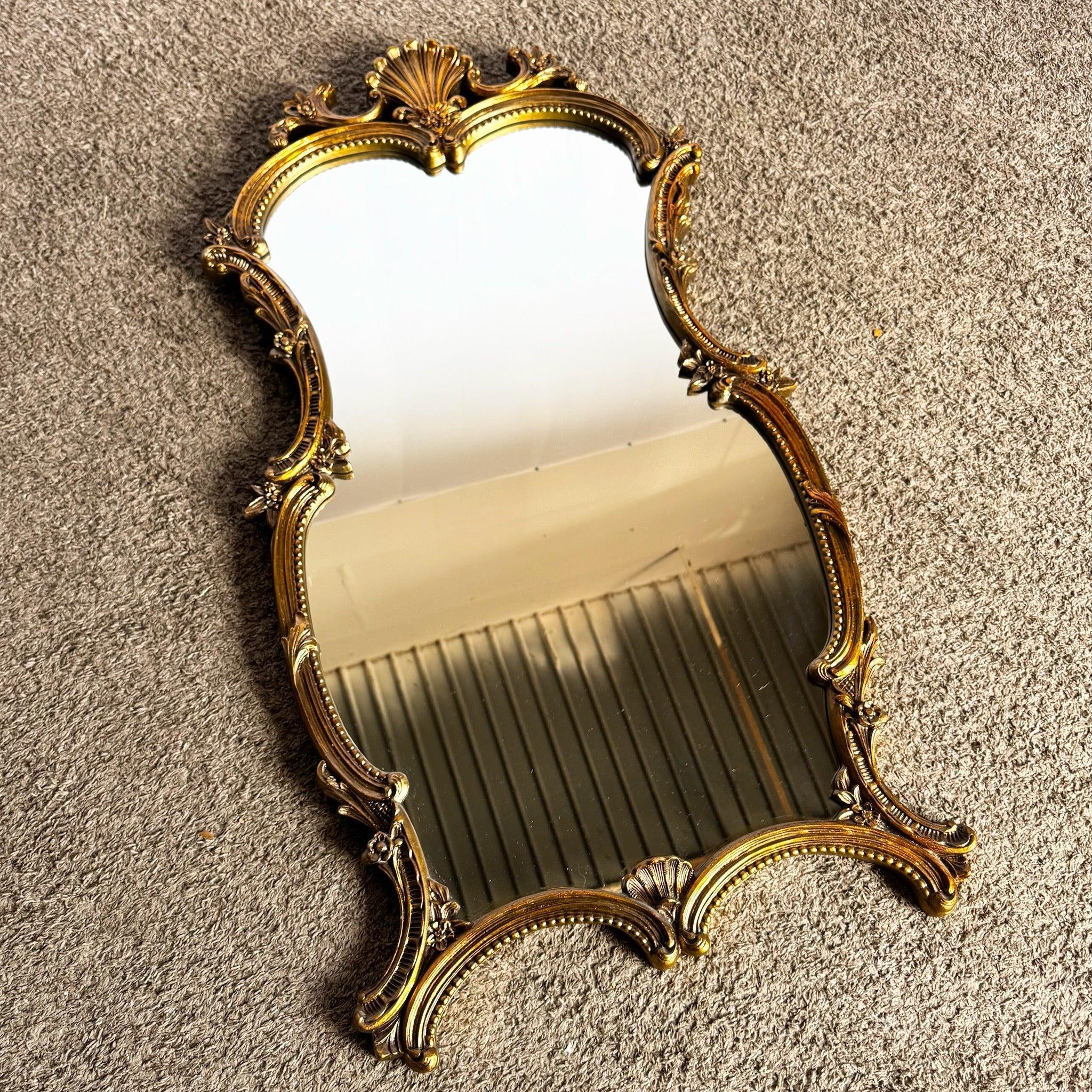 Miroir mural en bois peint doré, style Rococo, vintage en vente 2