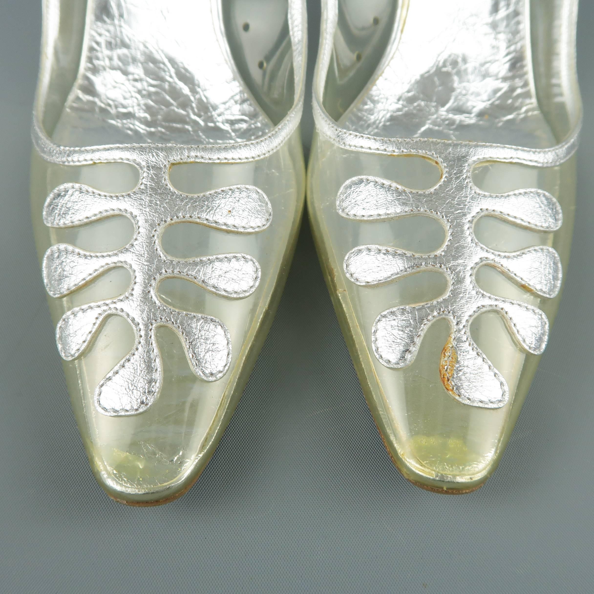 Vintage ROGER VIVIER Size 7.5 Clear Vinyl & Silver Leather Slingback Pumps In New Condition In San Francisco, CA