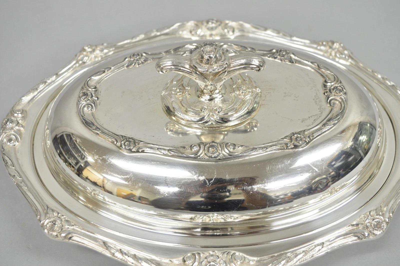 Vittoriano Piatto da portata Rogers 1881 Glenrose placcato in argento con coperchio per verdure in vendita