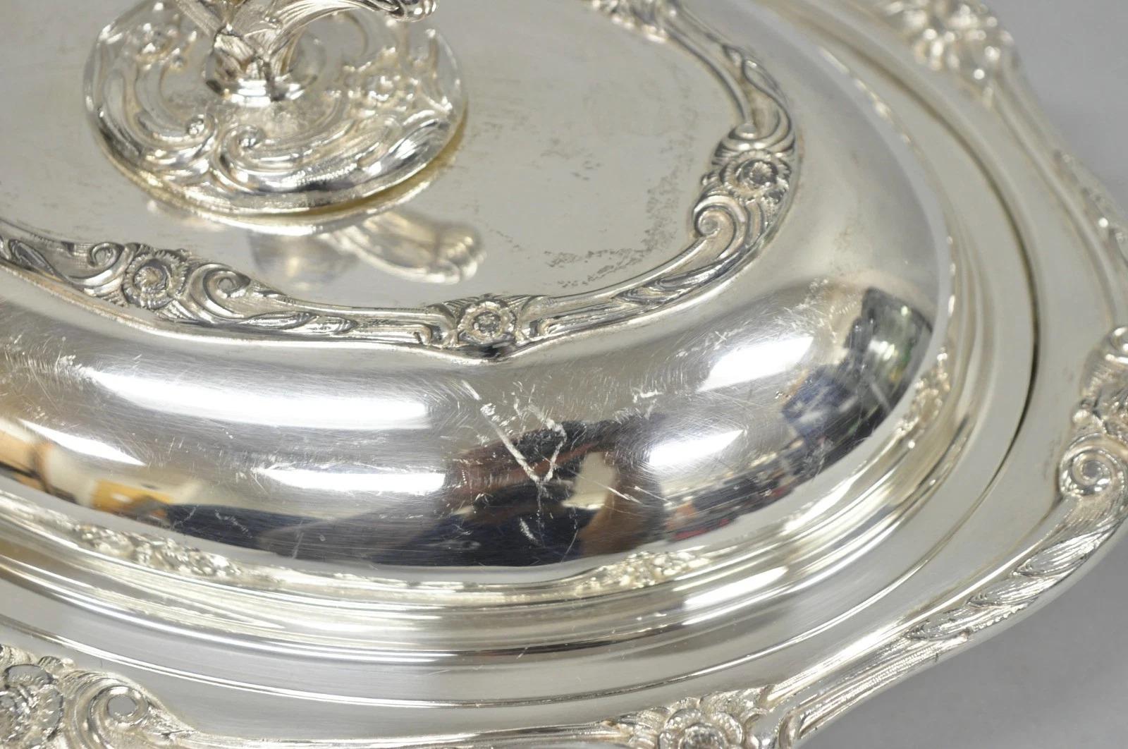 XX secolo Piatto da portata Rogers 1881 Glenrose placcato in argento con coperchio per verdure in vendita