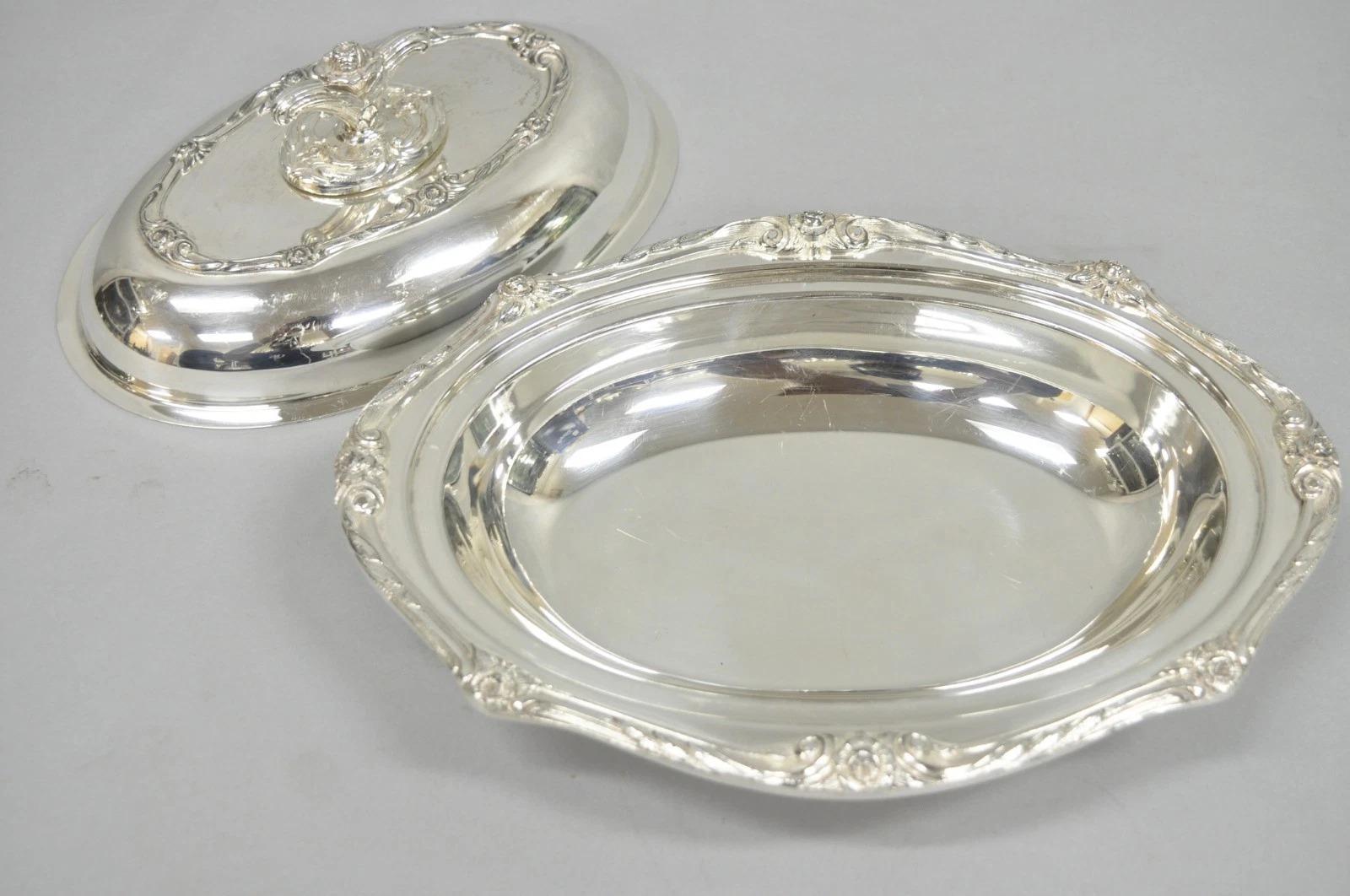 Piatto da portata Rogers 1881 Glenrose placcato in argento con coperchio per verdure in vendita 1
