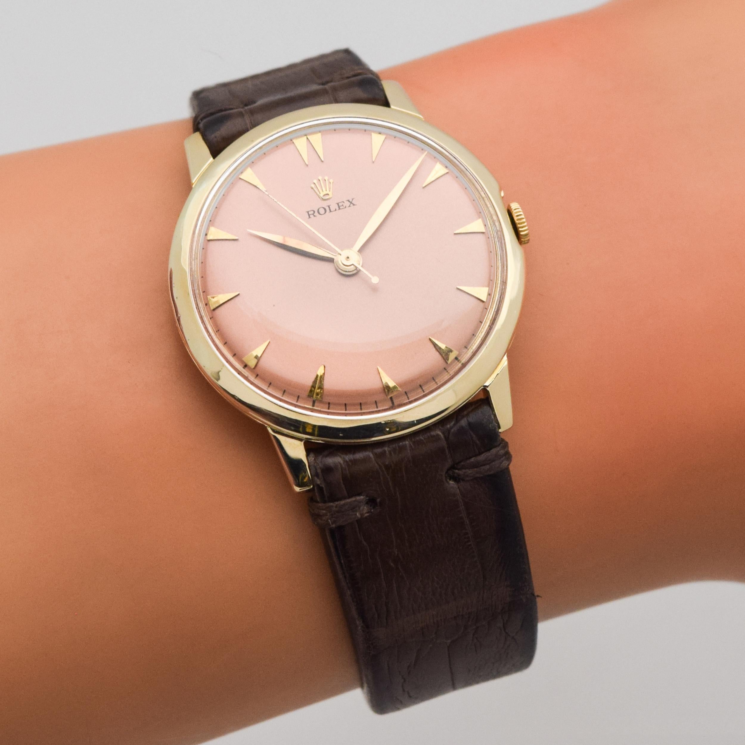 Vintage Rolex 14 Karat Yellow Gold Watch with a Salmon Dial, 1960s For Sale 3